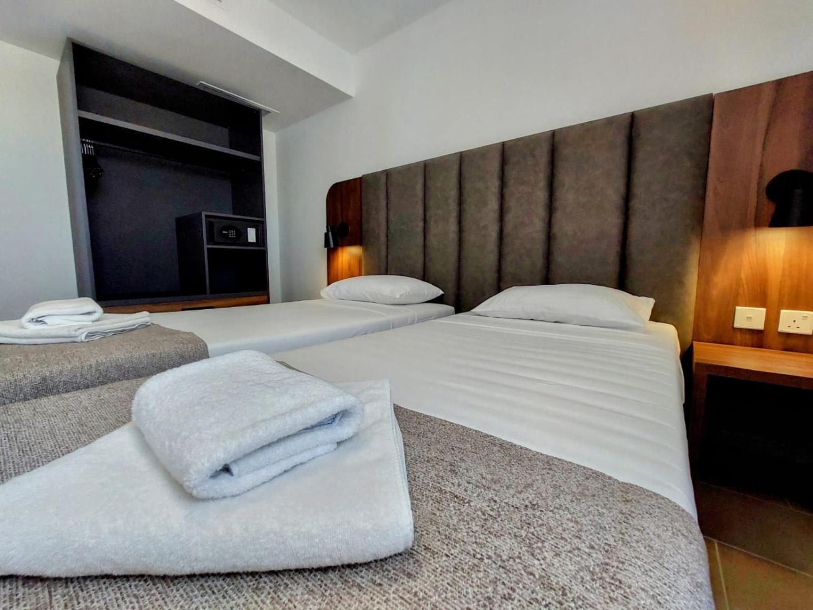 Penthouse Suite - Photo 4