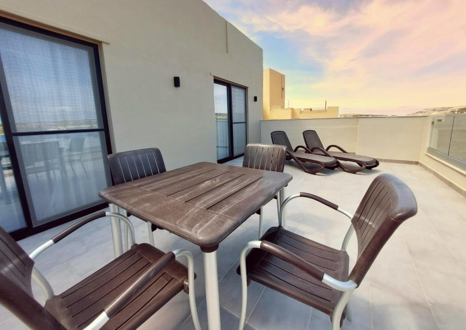 Penthouse Suite - Photo 3