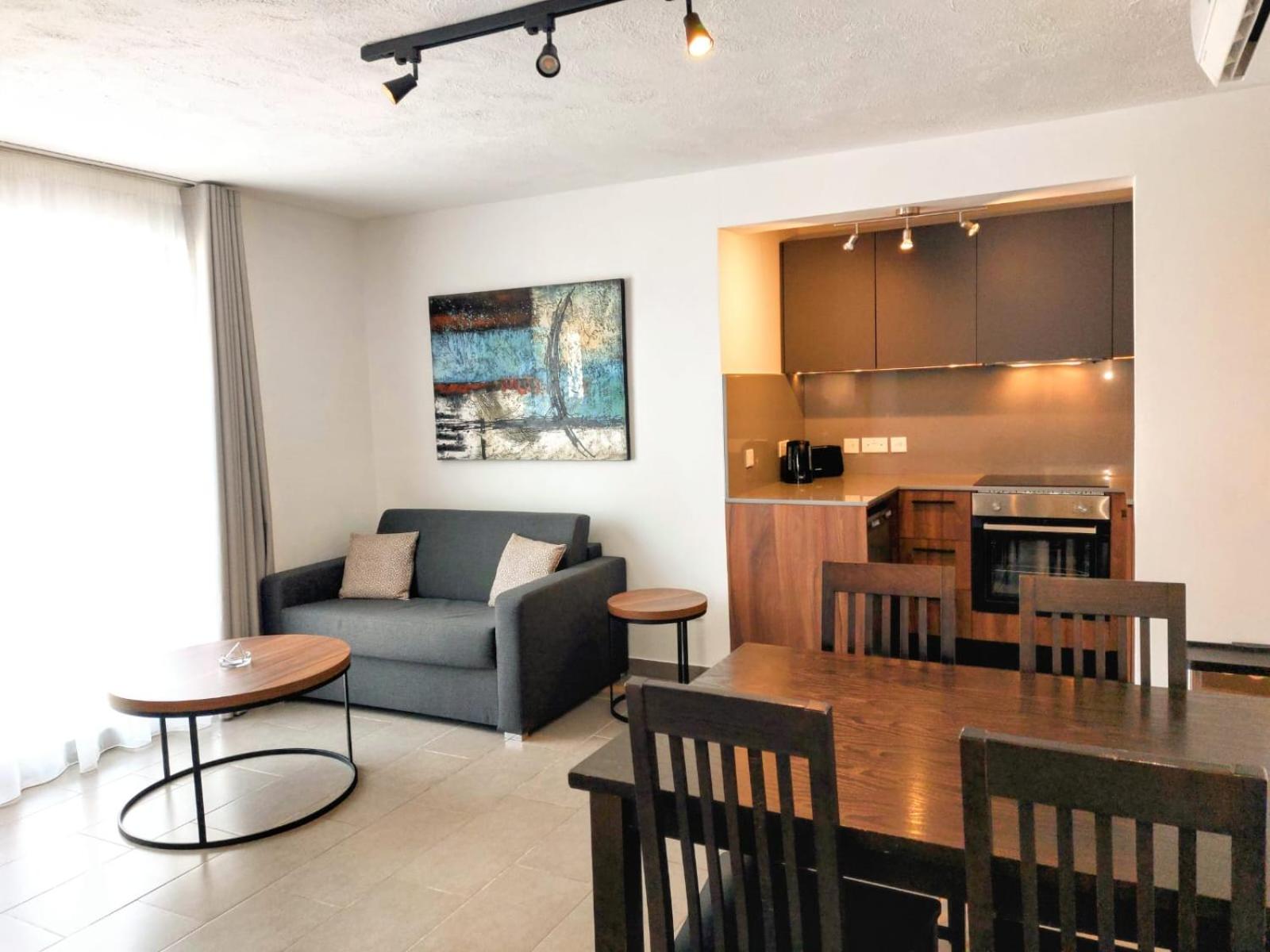 Penthouse Suite - Photo 1