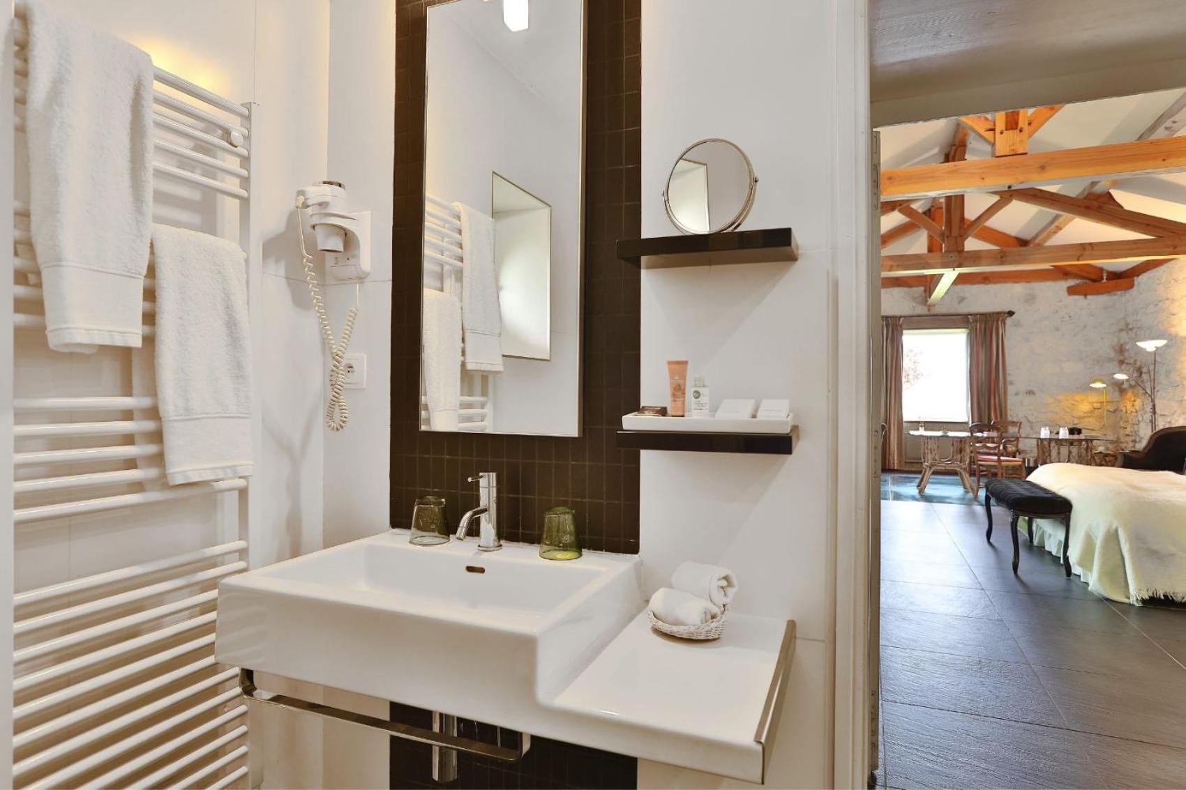Junior Suite with Lake View photo 3