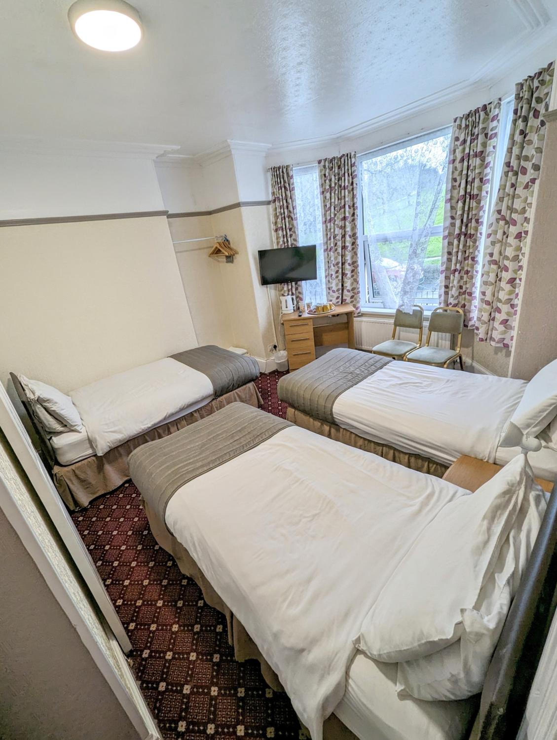 Triple Room - Photo 2
