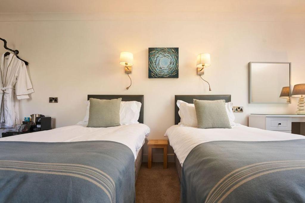Standard Twin Room photo 2