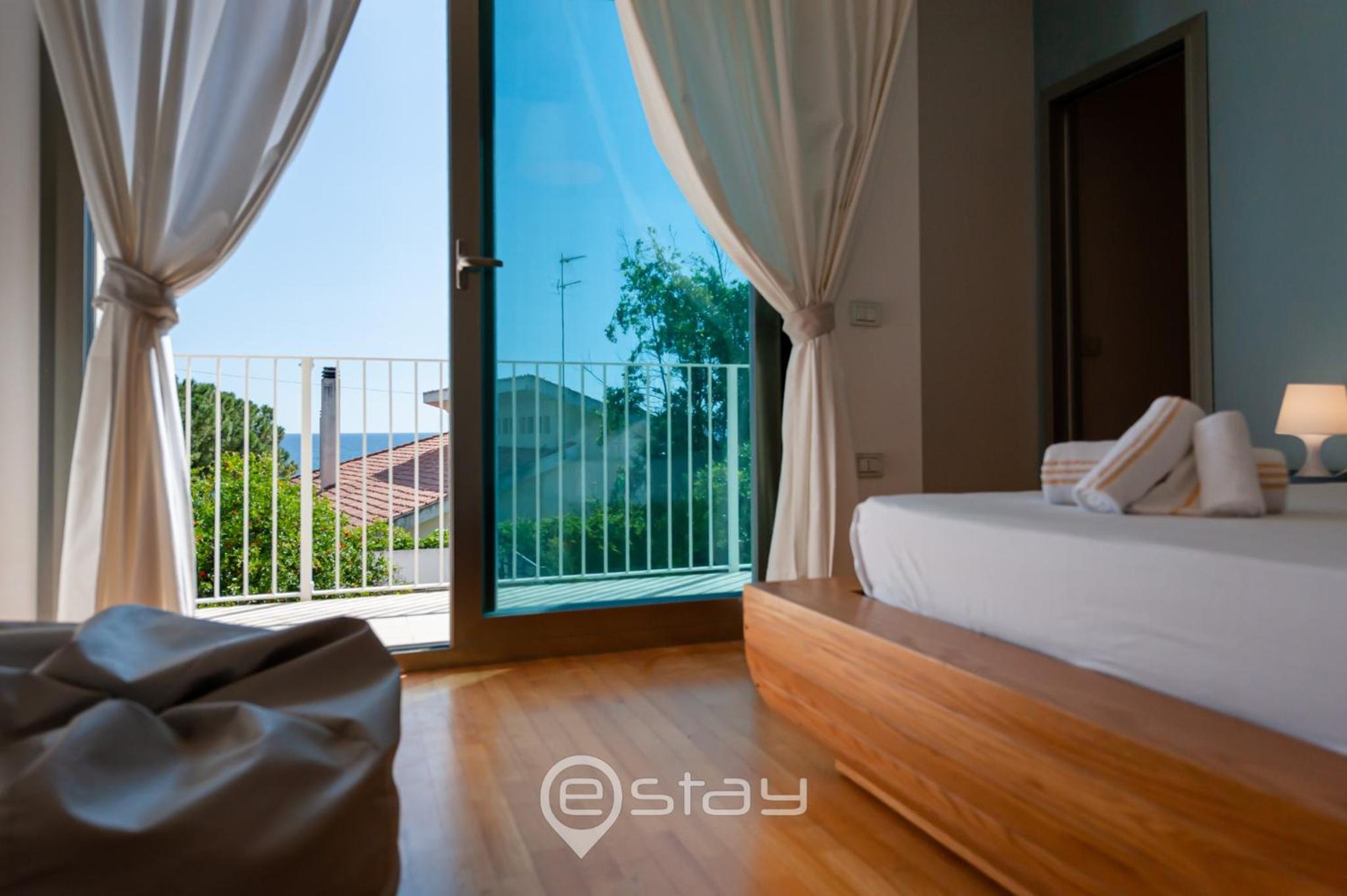 Three-Bedroom Villa photo 2