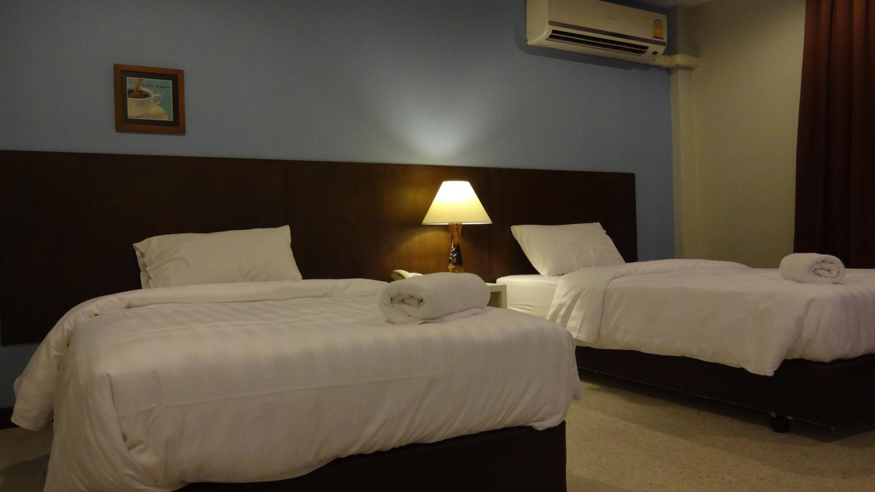 Deluxe Twin Room photo 3