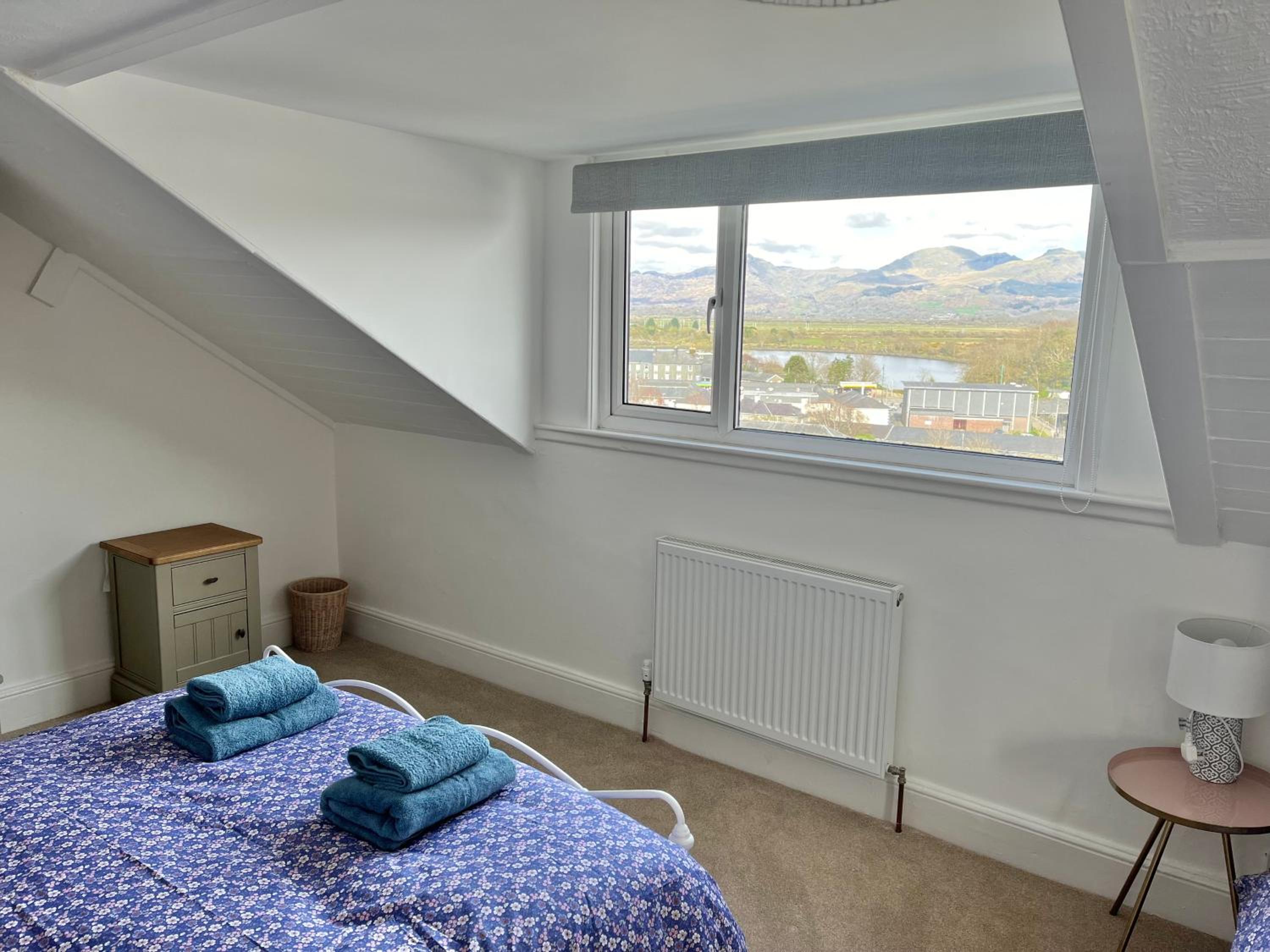 Four-Bedroom House photo 1