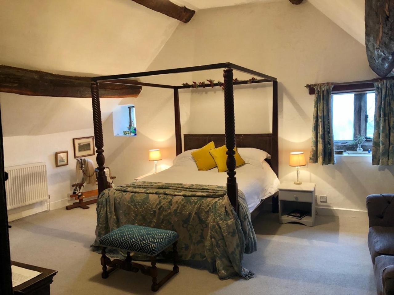 Deluxe Double Room with Shower