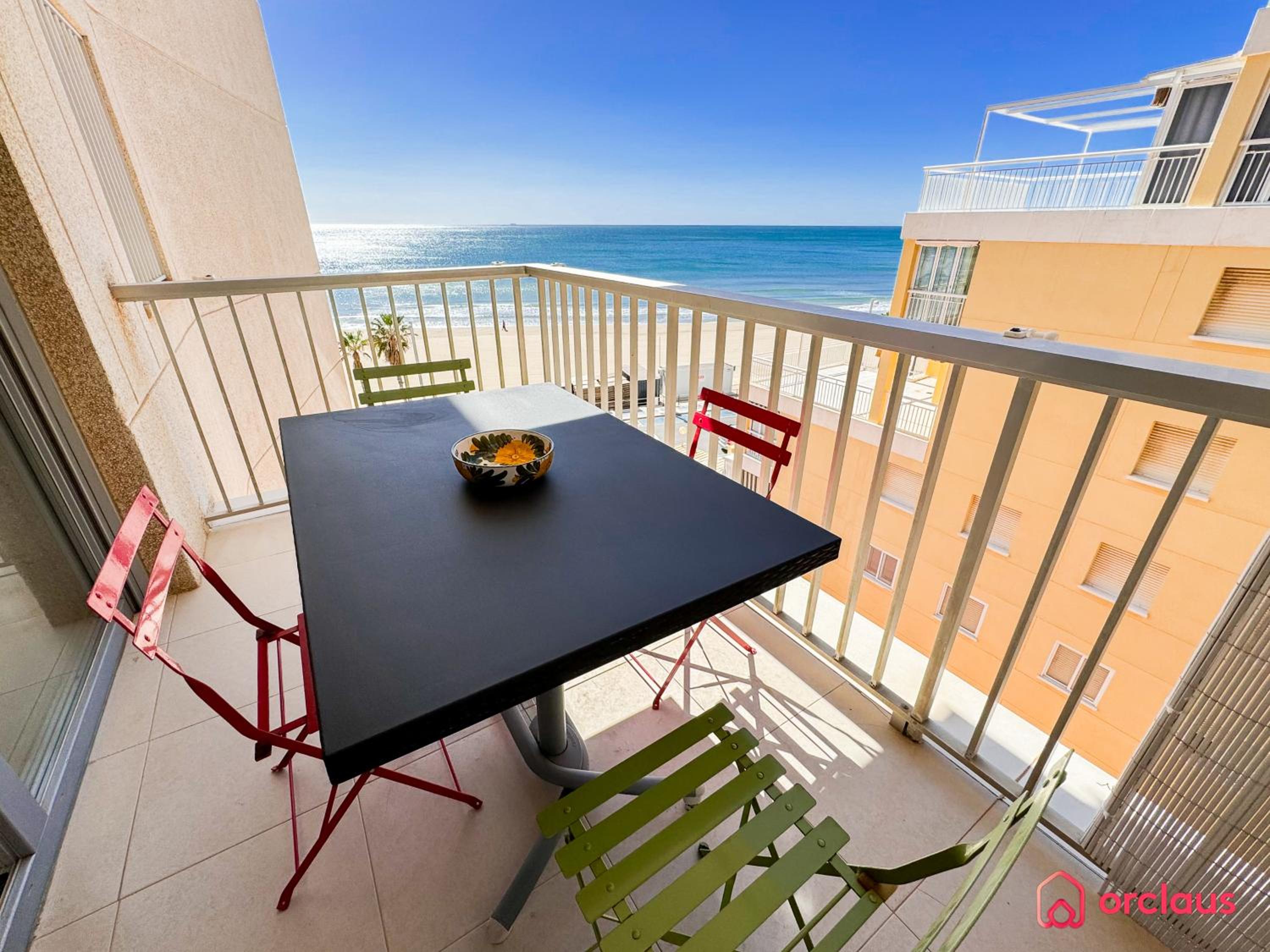 Apartamento con vista al mar