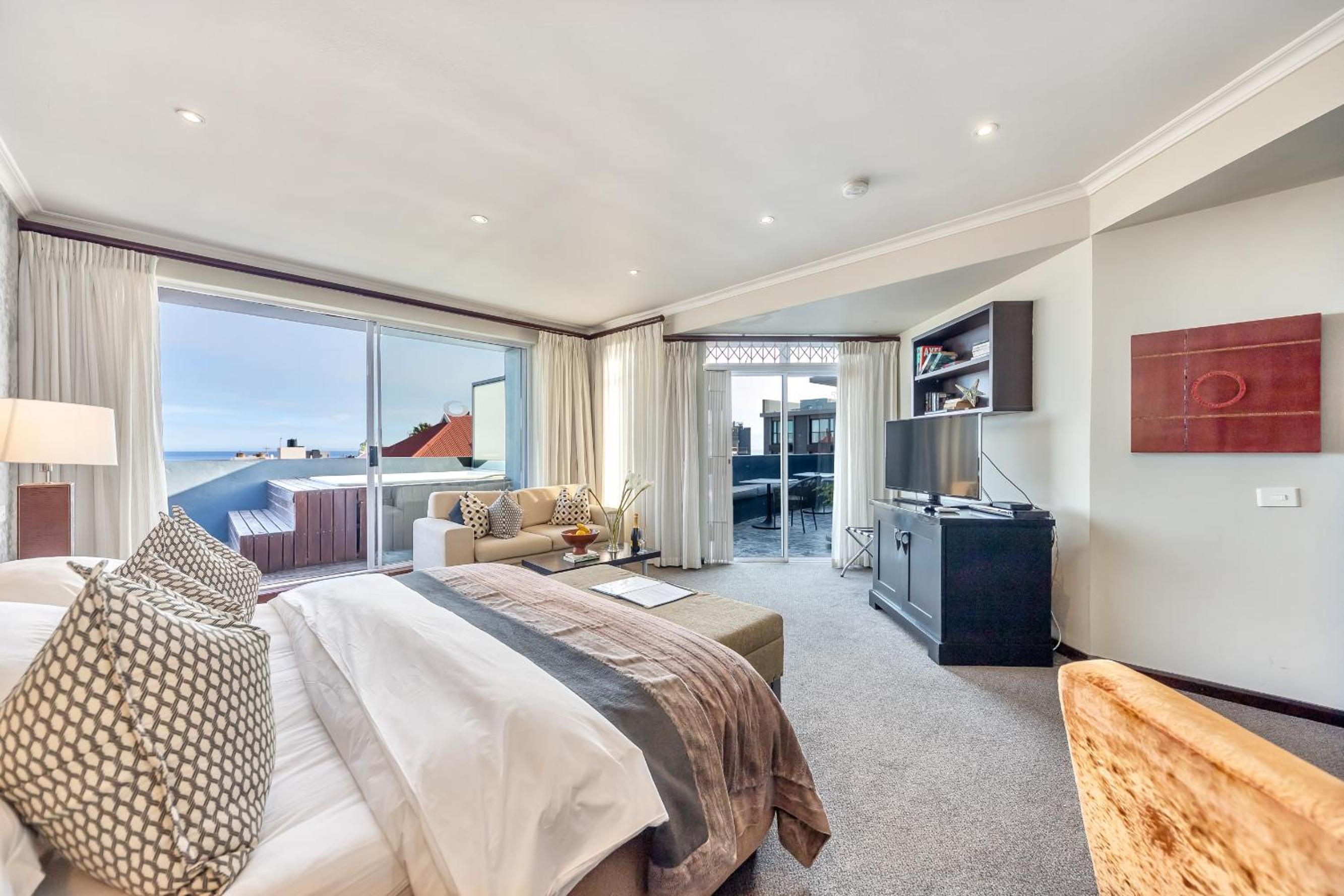 Suite with Terrace photo 2