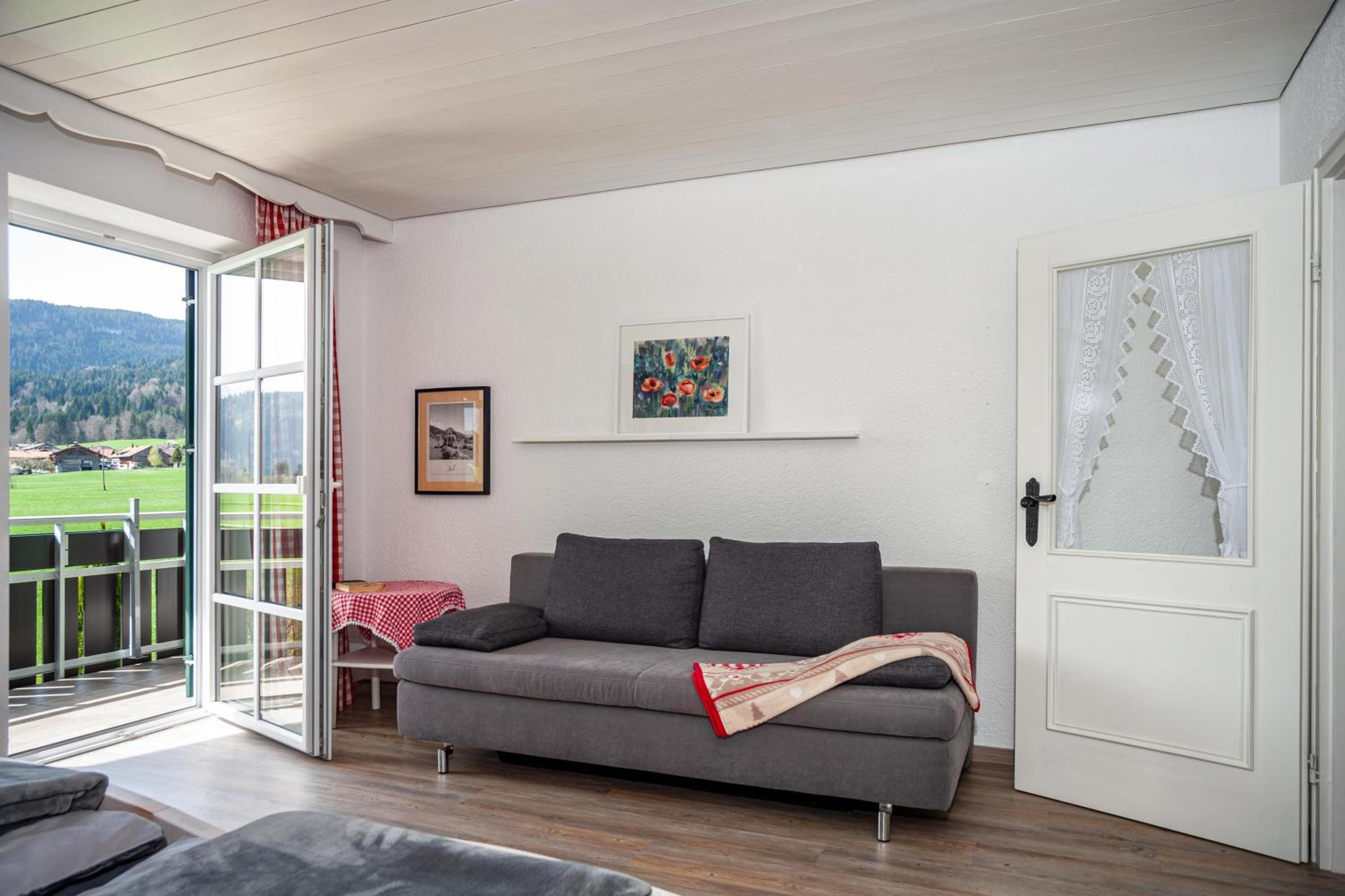 Studio with Mountain View