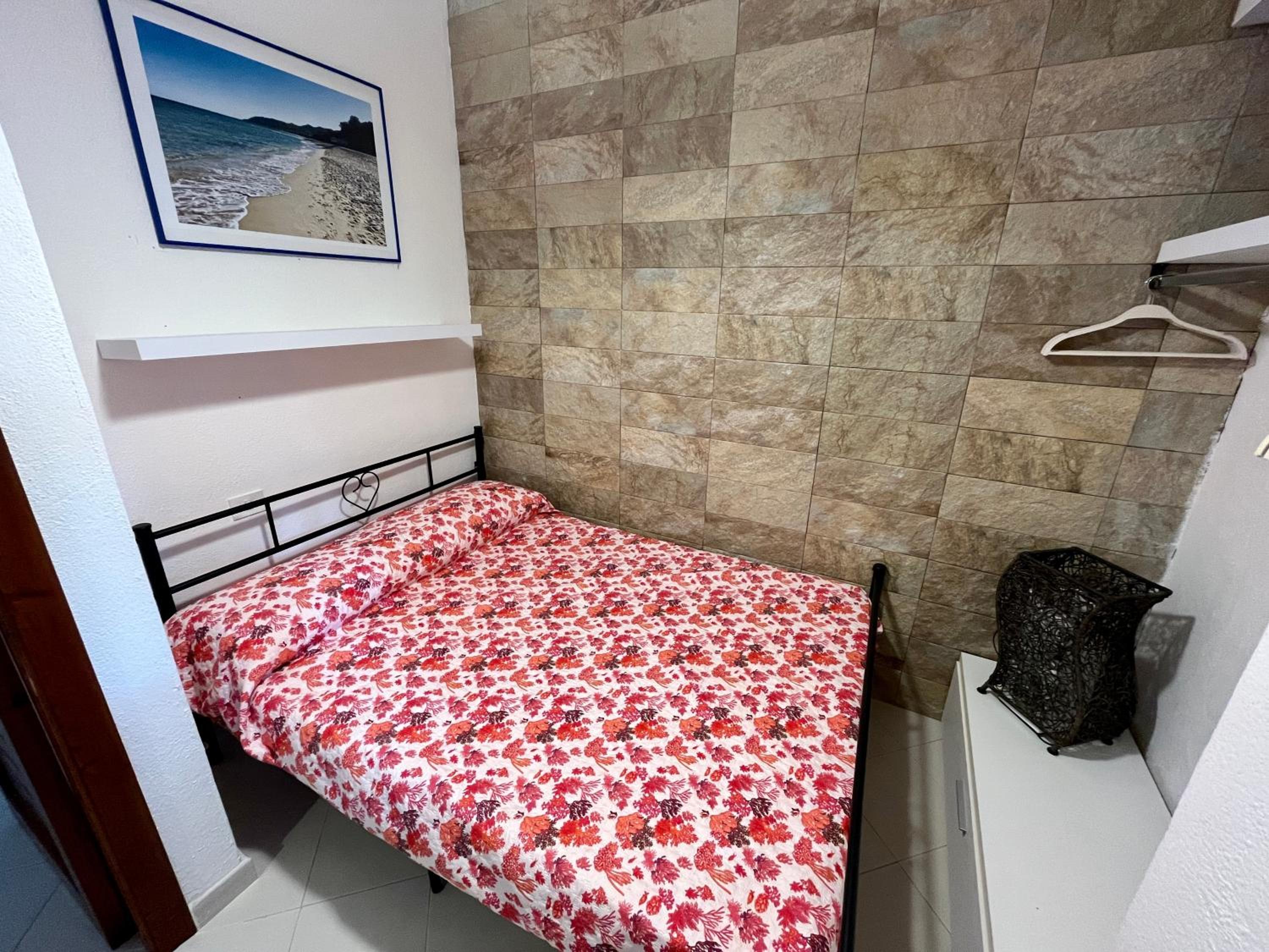Three-Bedroom House photo 3