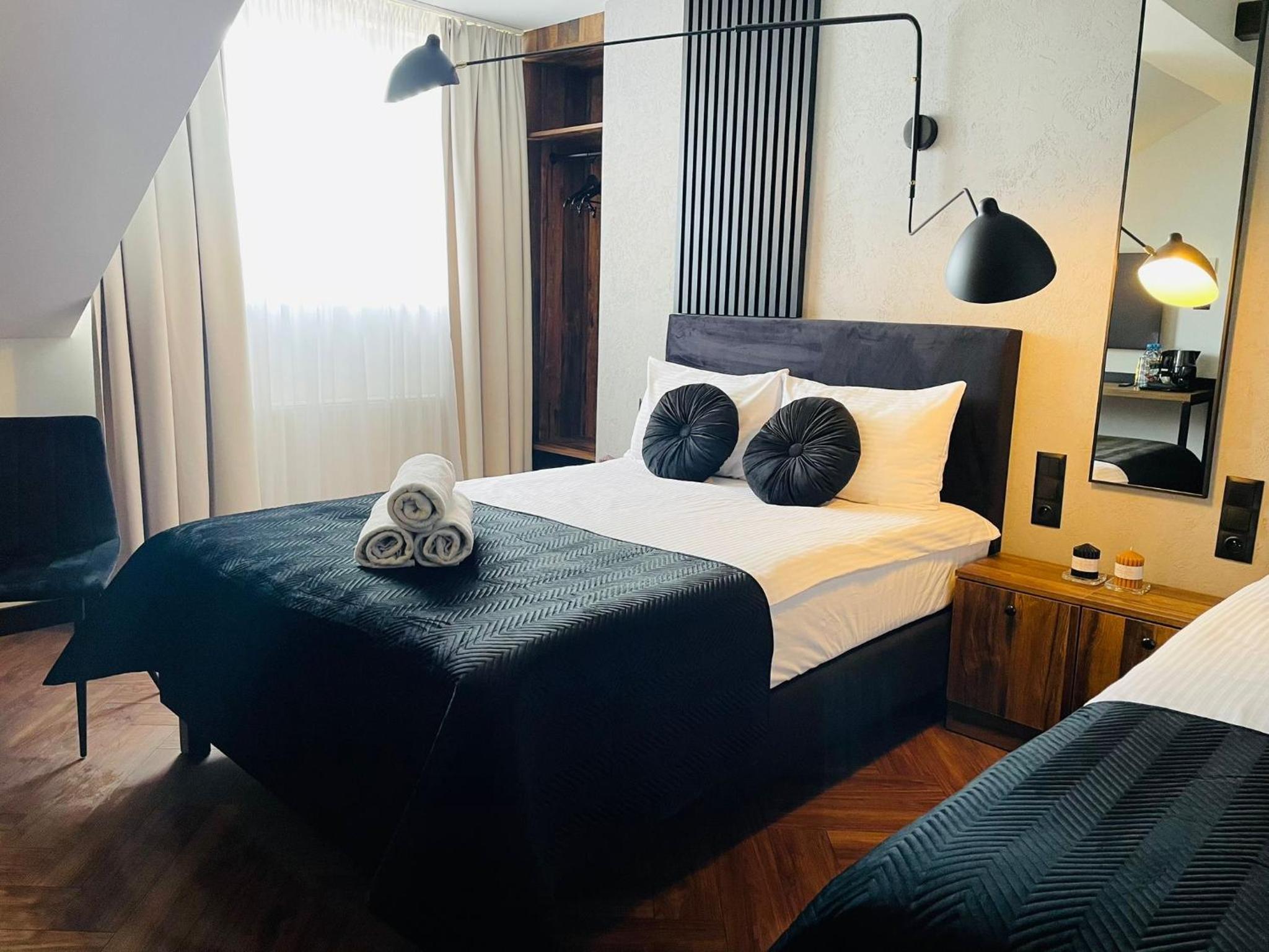 Deluxe Triple Room - Photo 18