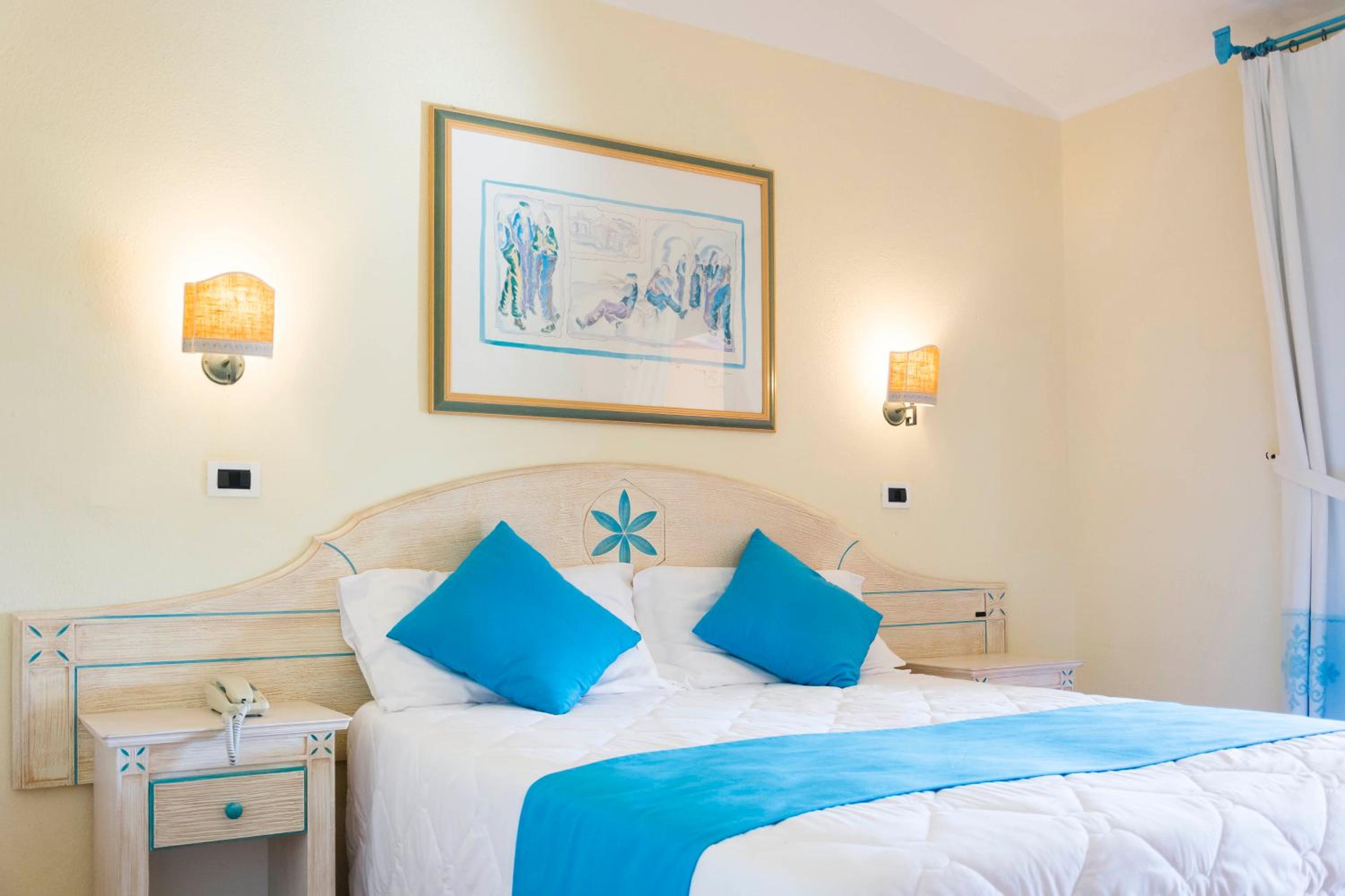 Double or Twin Room photo 3