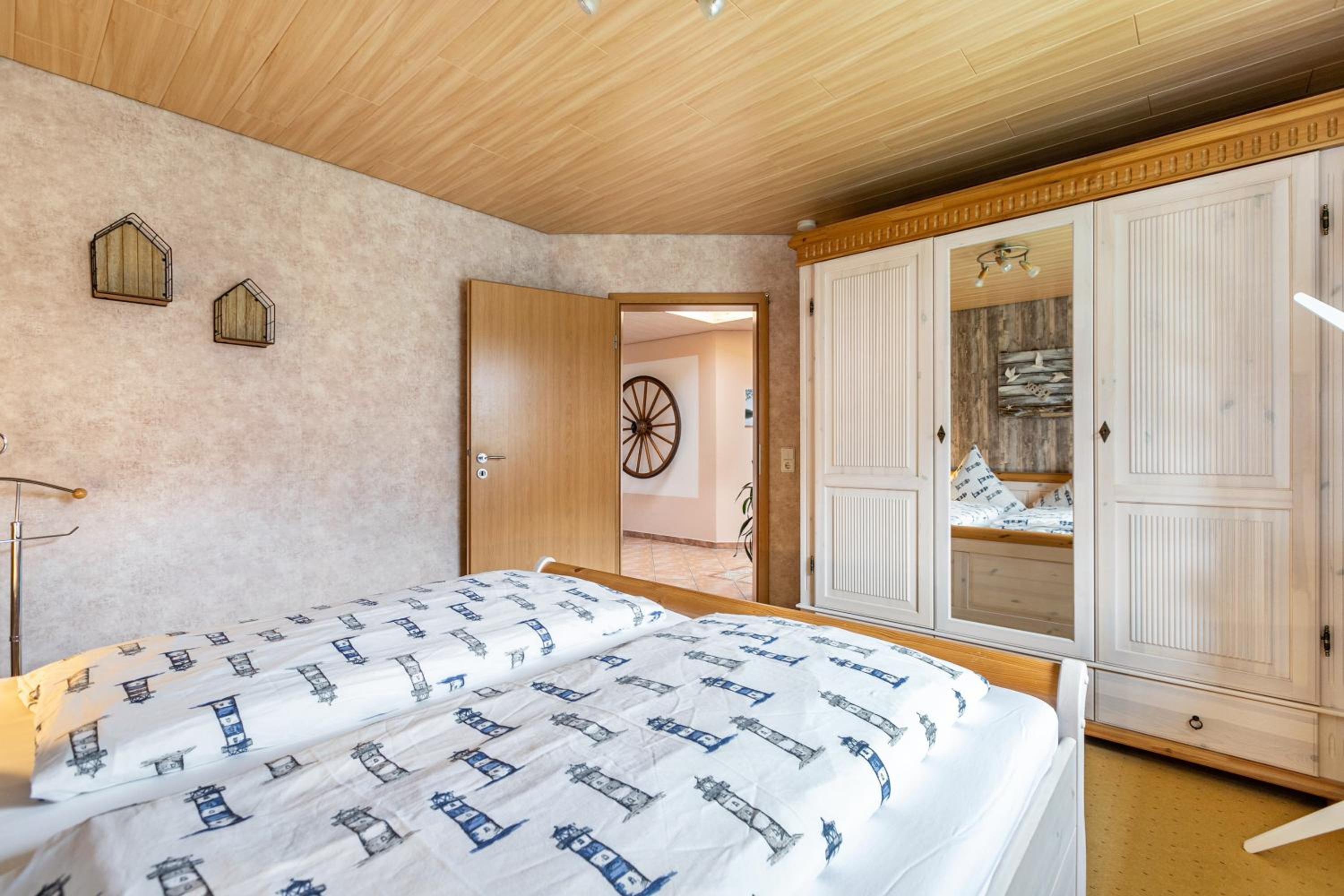 Three-Bedroom Apartment with Water View photo 3