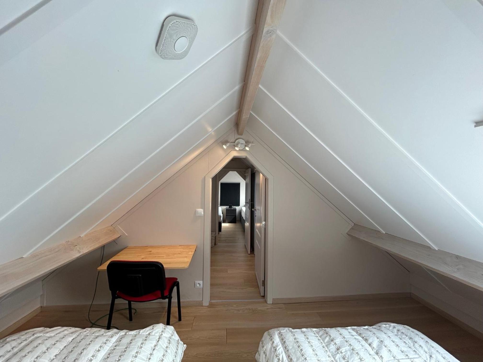 Three-Bedroom House photo 2