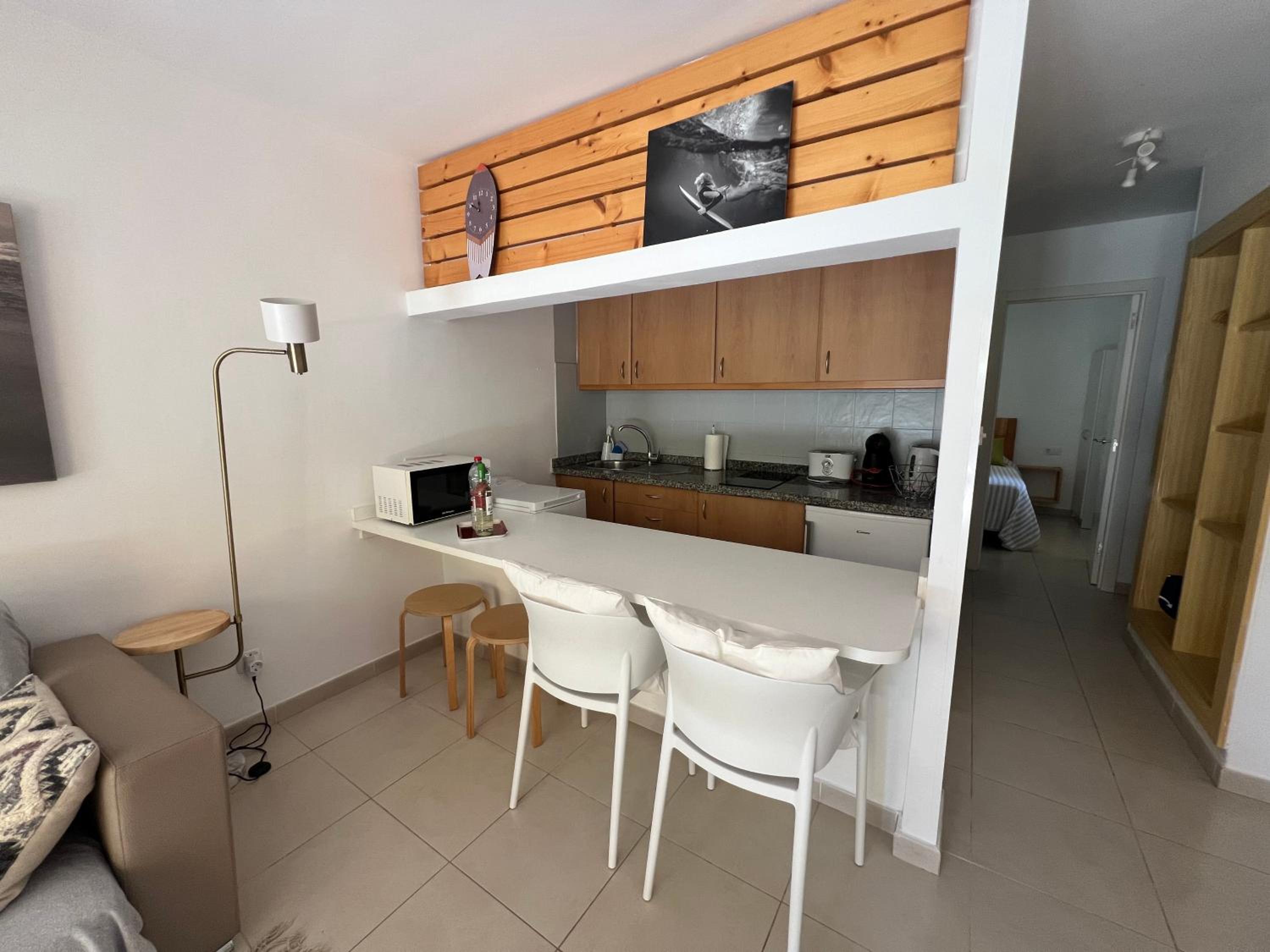 One-Bedroom Apartment photo 3