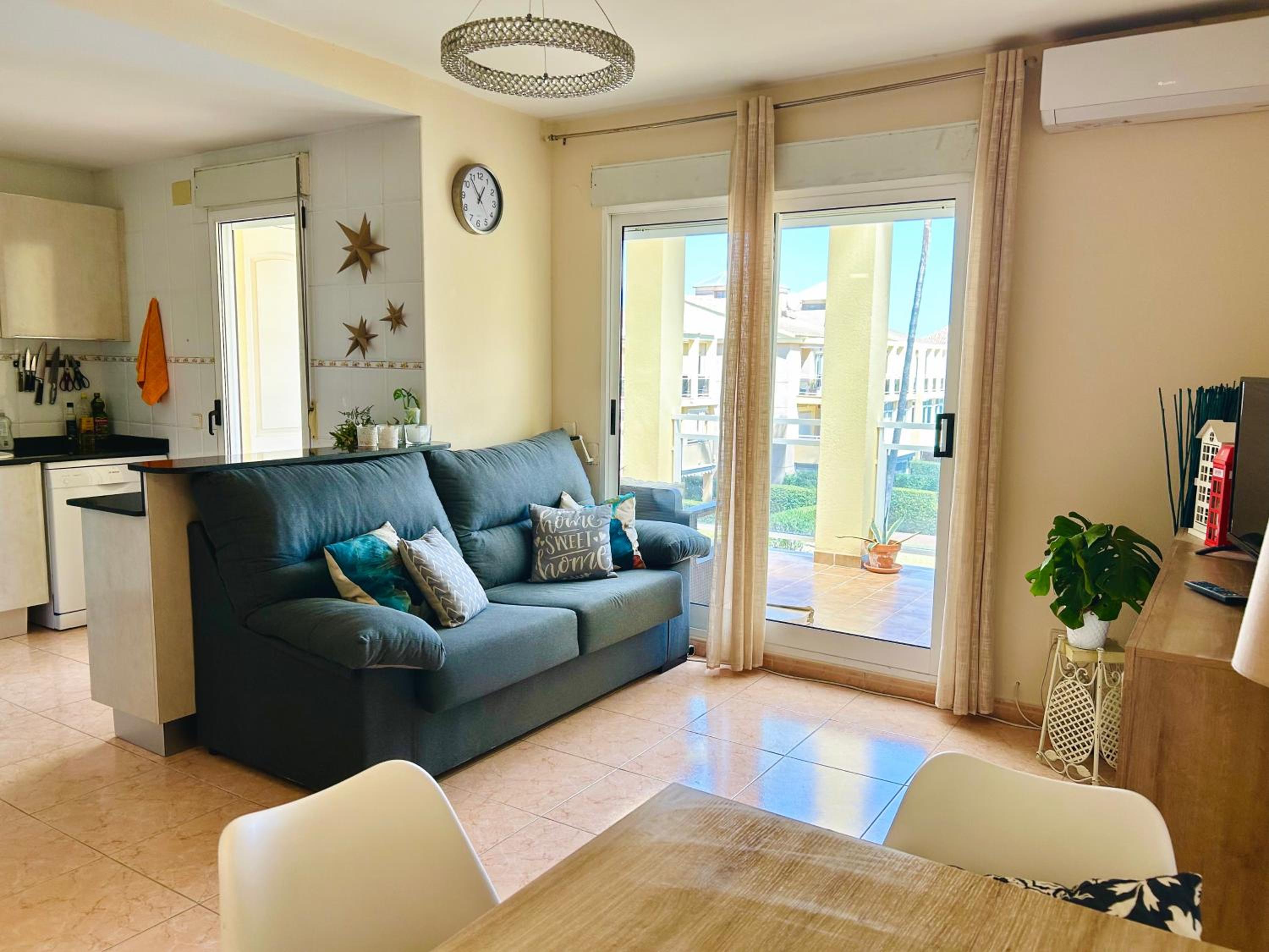 Apartamento con vista a la piscina