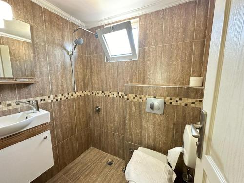 Small Single Room photo 3