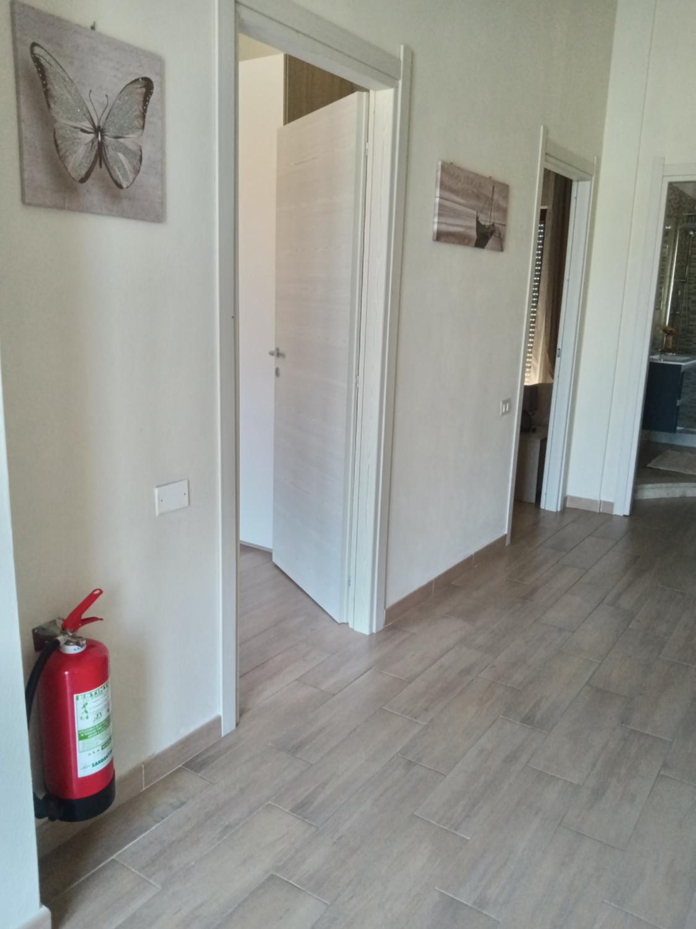 Two-Bedroom Apartment - Photo 27