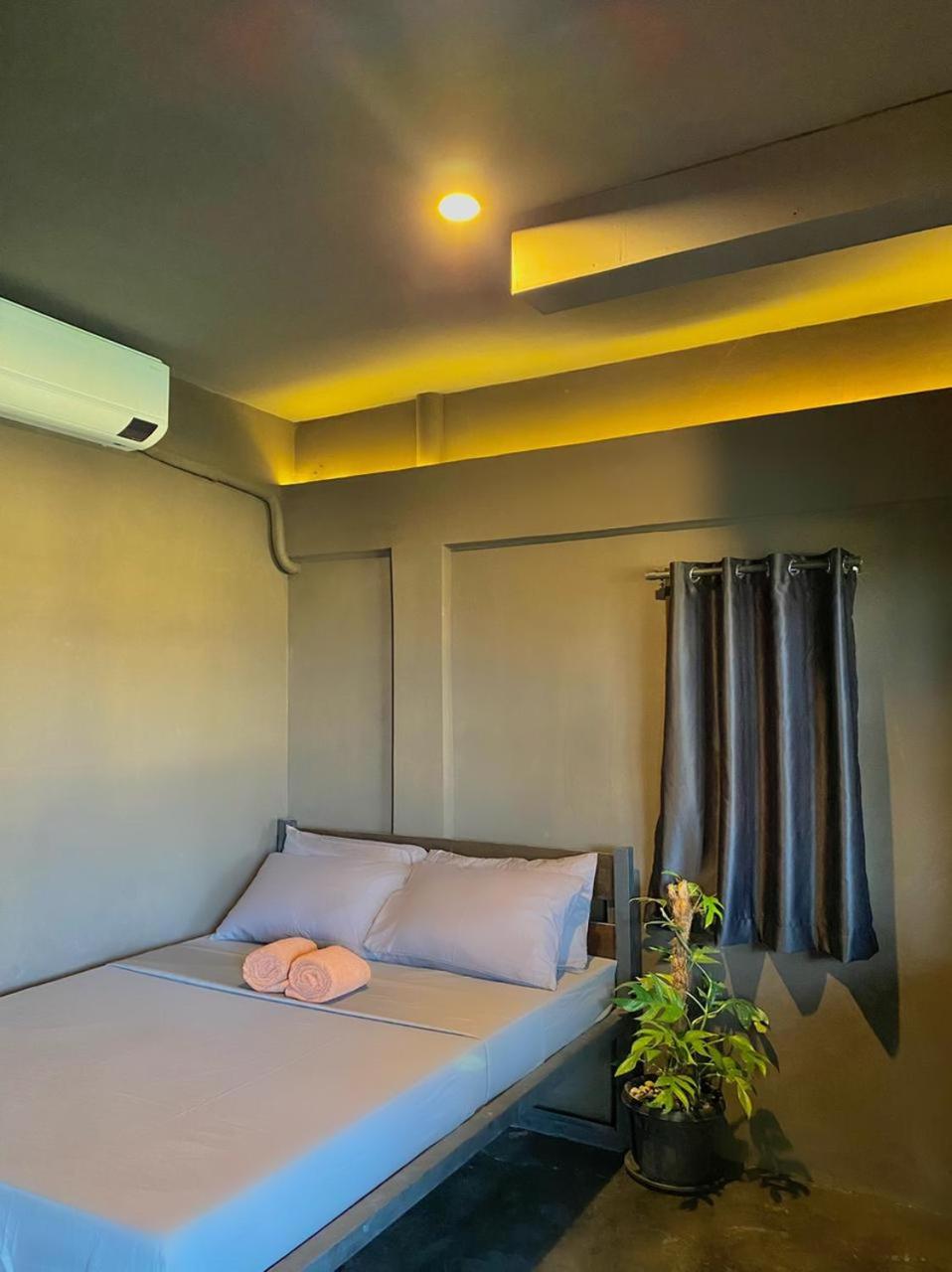 Deluxe Room - Photo 1