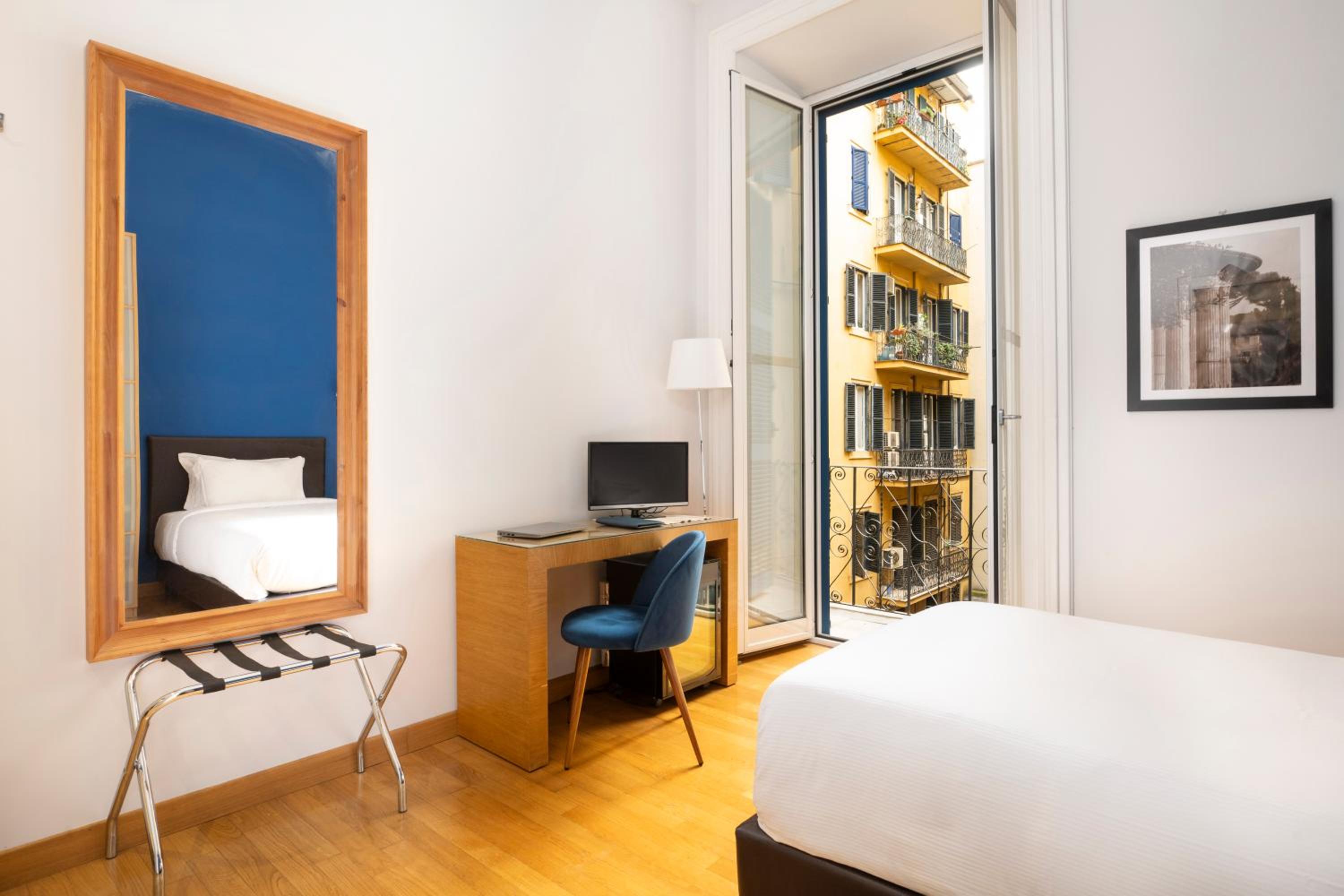 Single Room photo 3