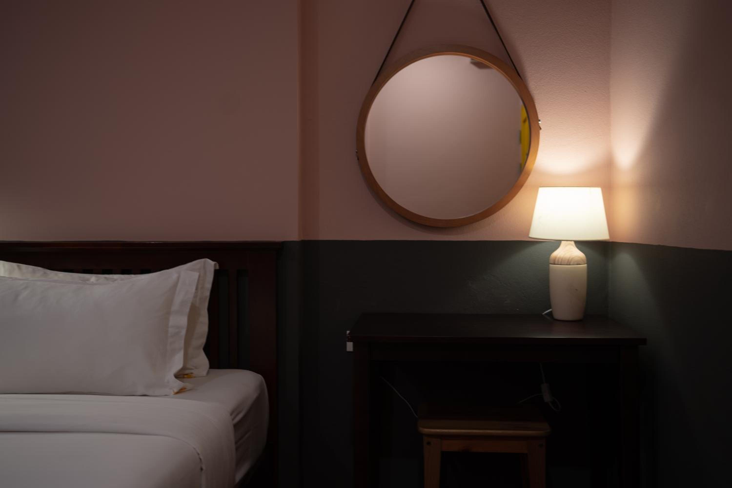 Standard Twin Room - Photo 3