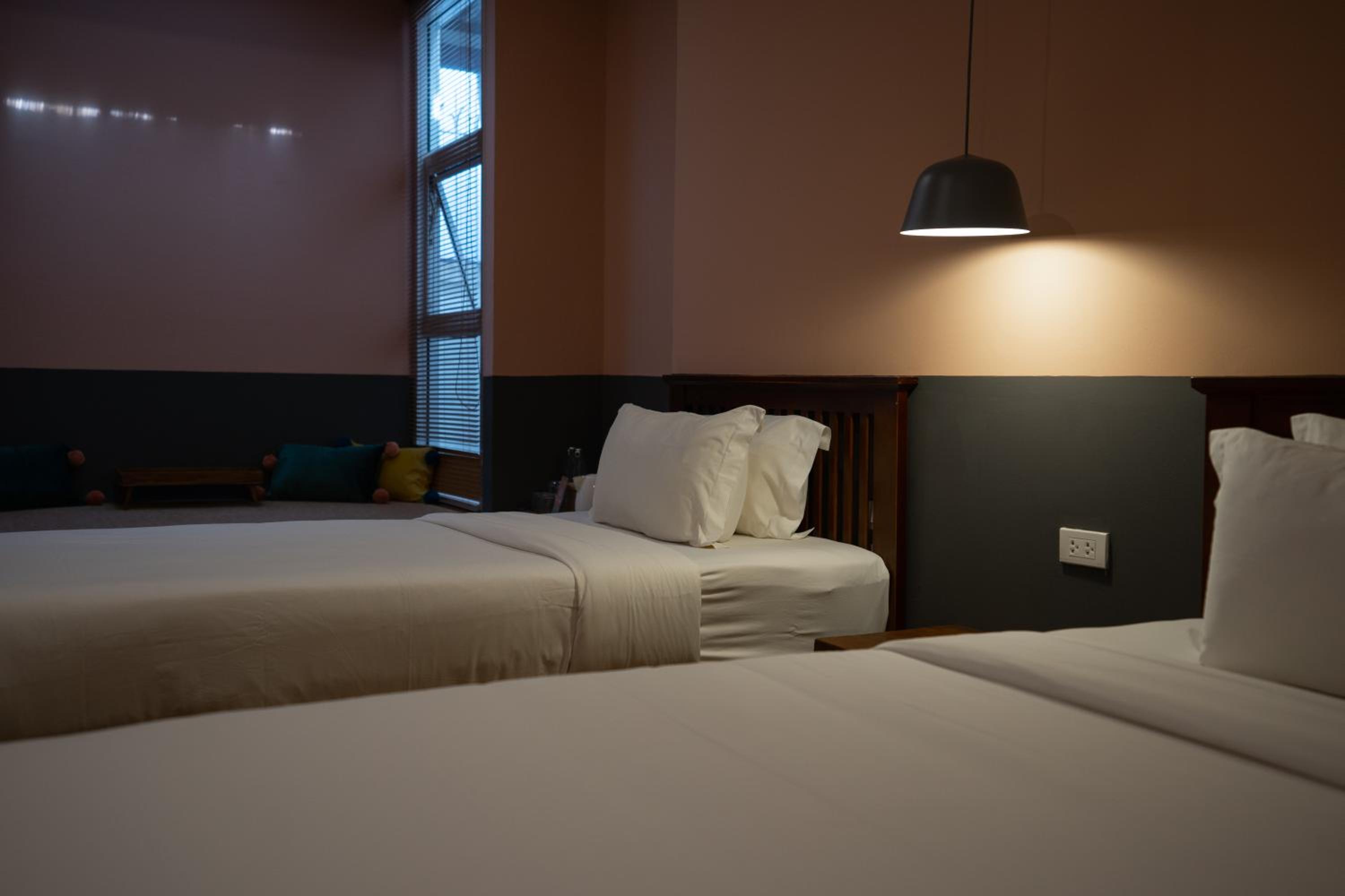 Standard Twin Room - Photo 1