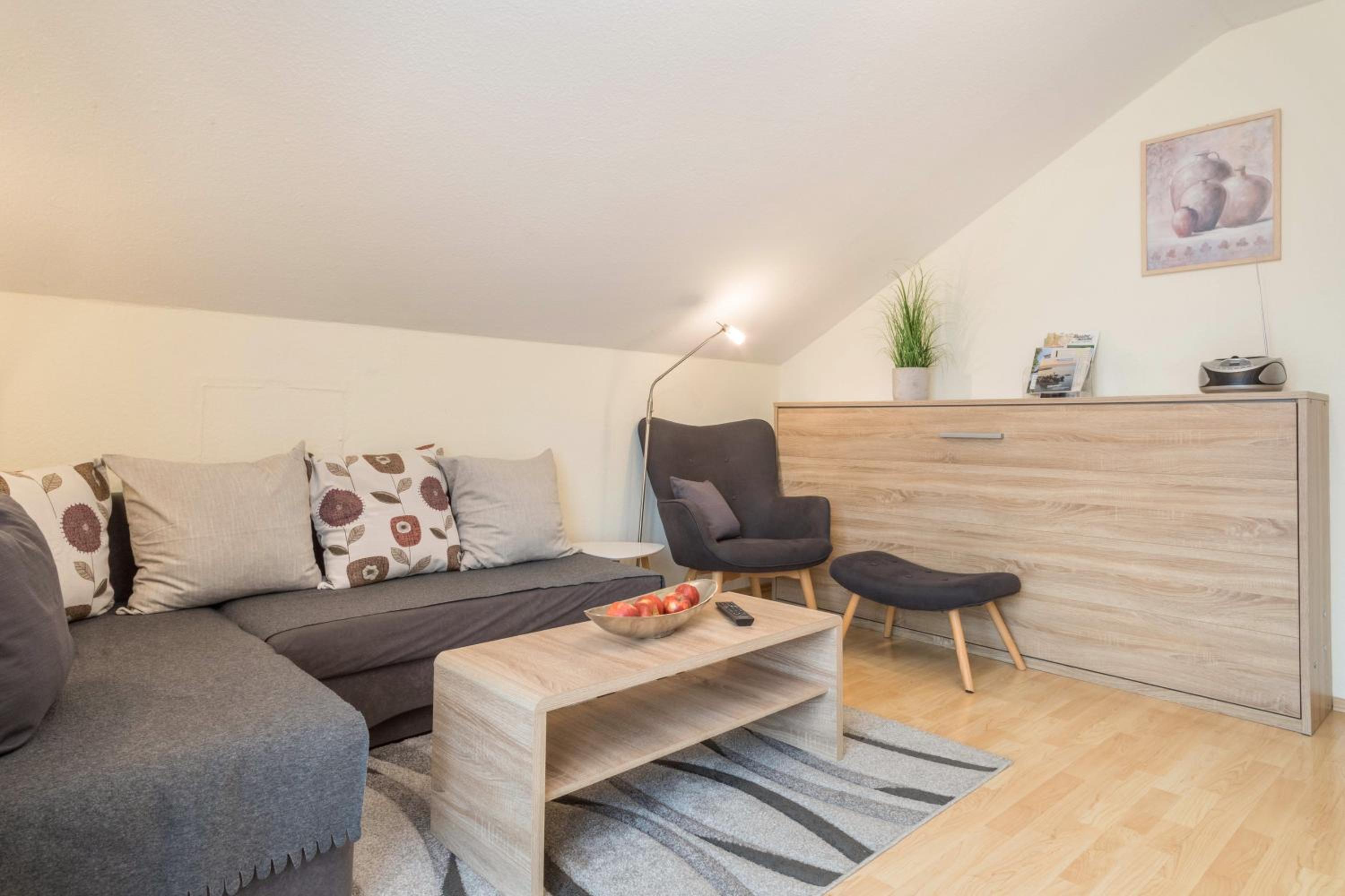 Two-Bedroom Deluxe Apartment with Garden View photo 1