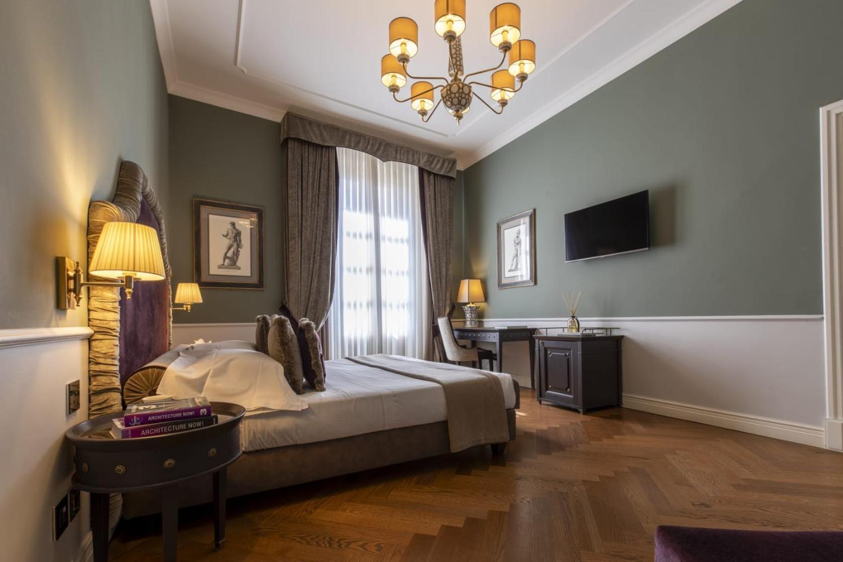 Executive Double Room with Bathtub photo 1