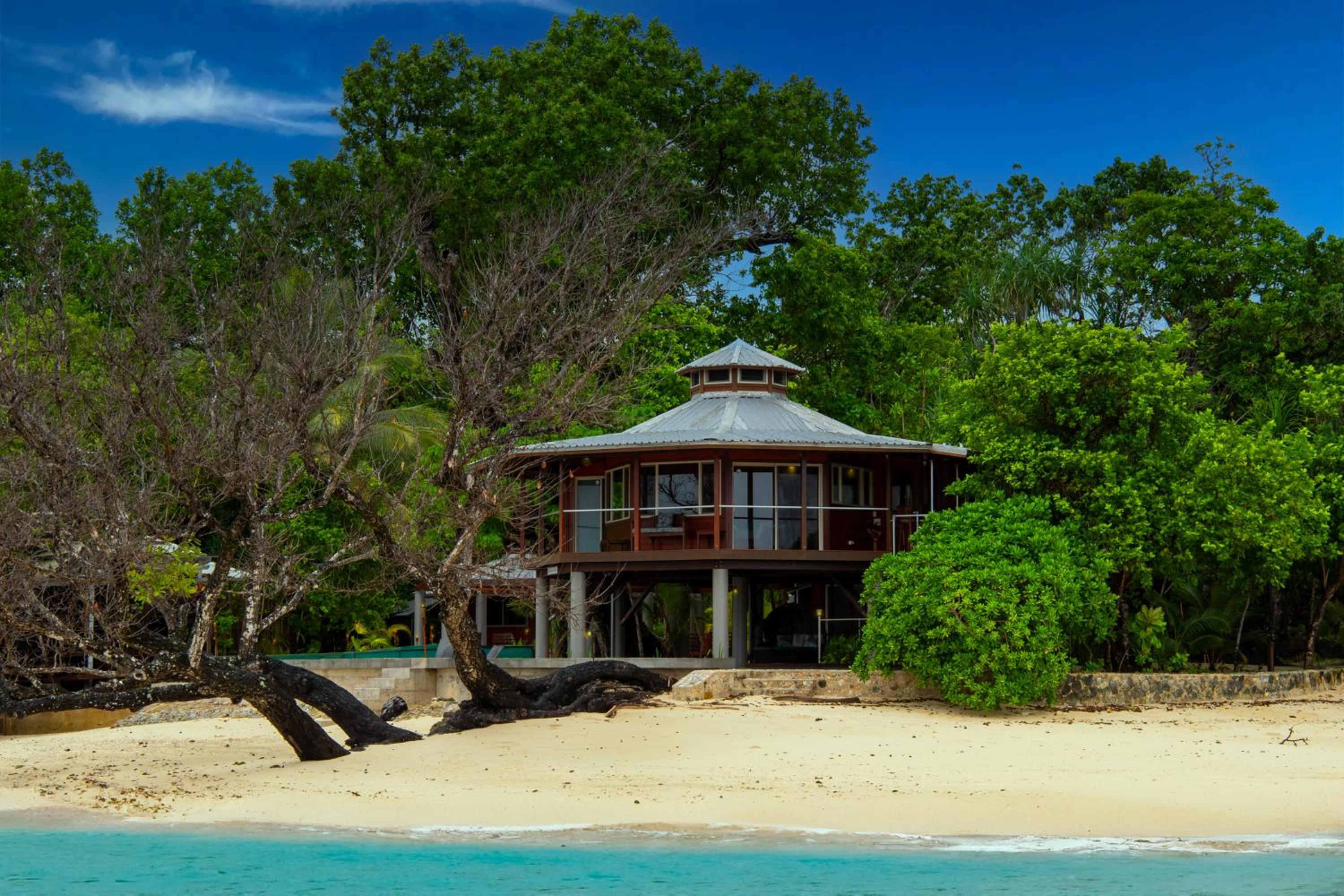 Villa - Beach Front photo 2