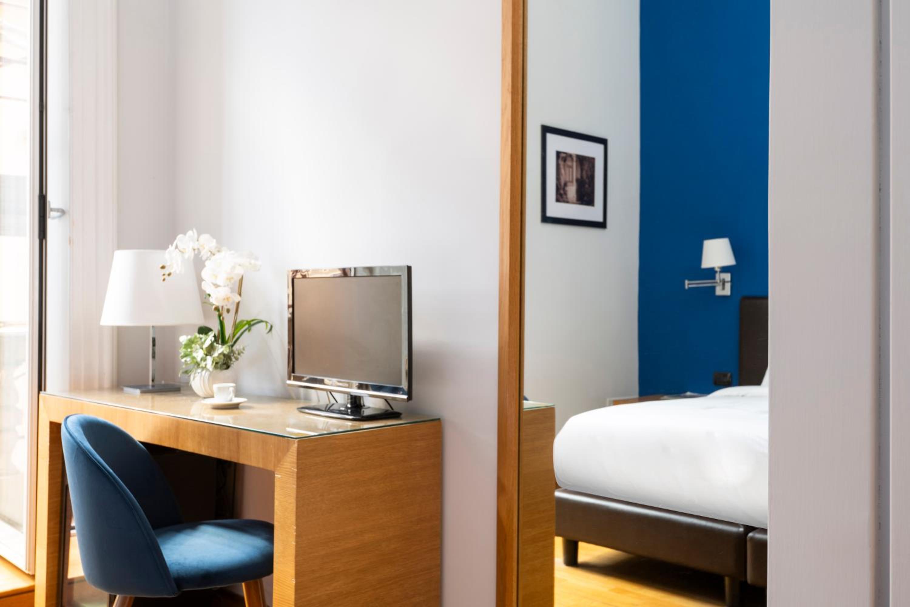 Double or Twin Room photo 3