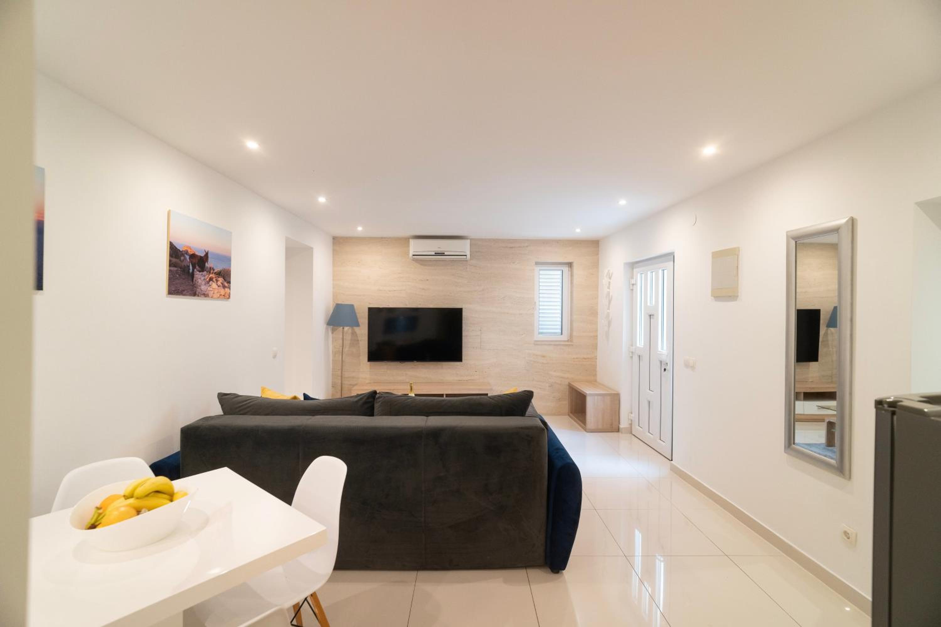 Apartment with Terrace photo 1