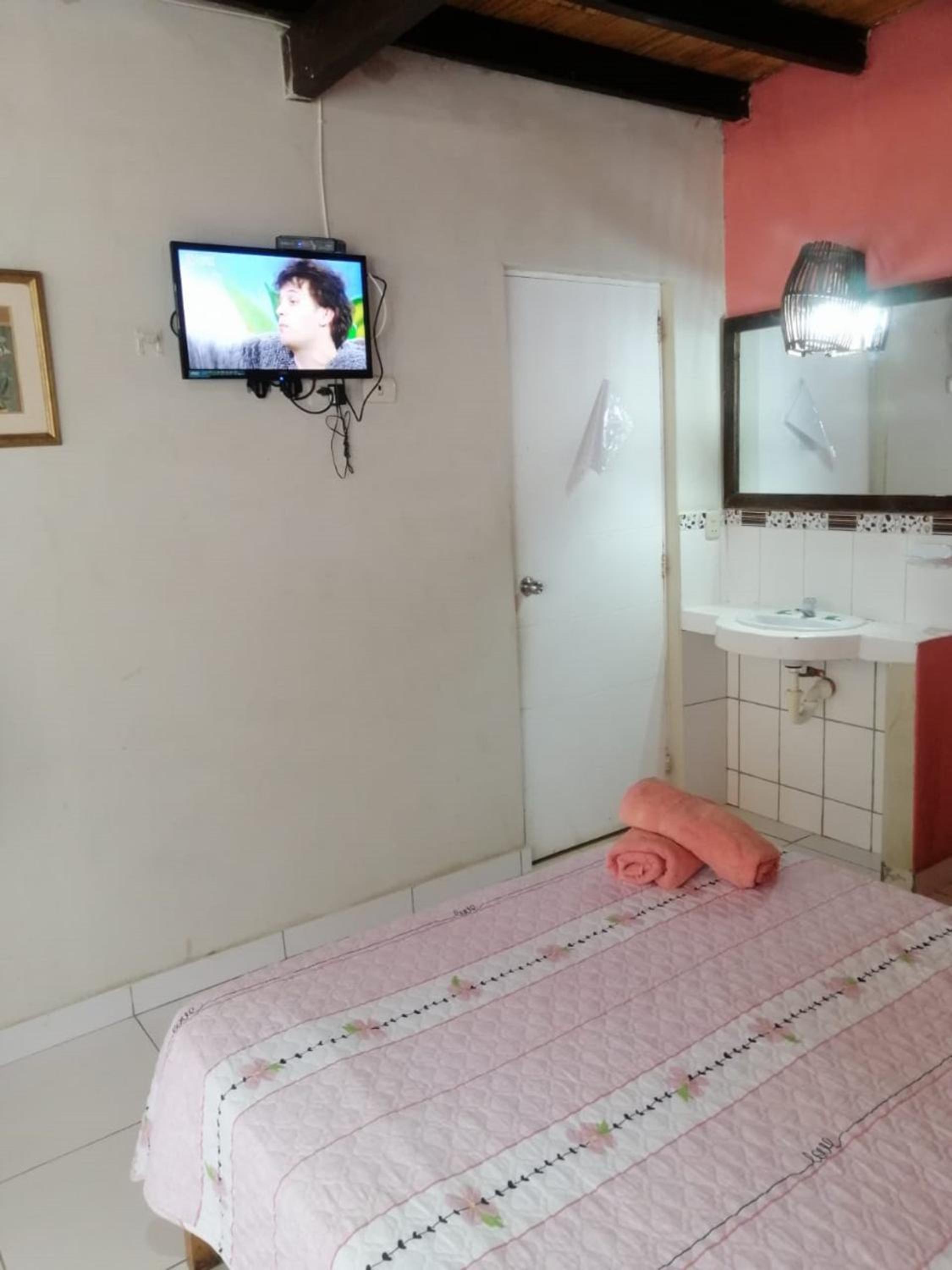 Standard Double Or Twin Room With Garden View photo 2