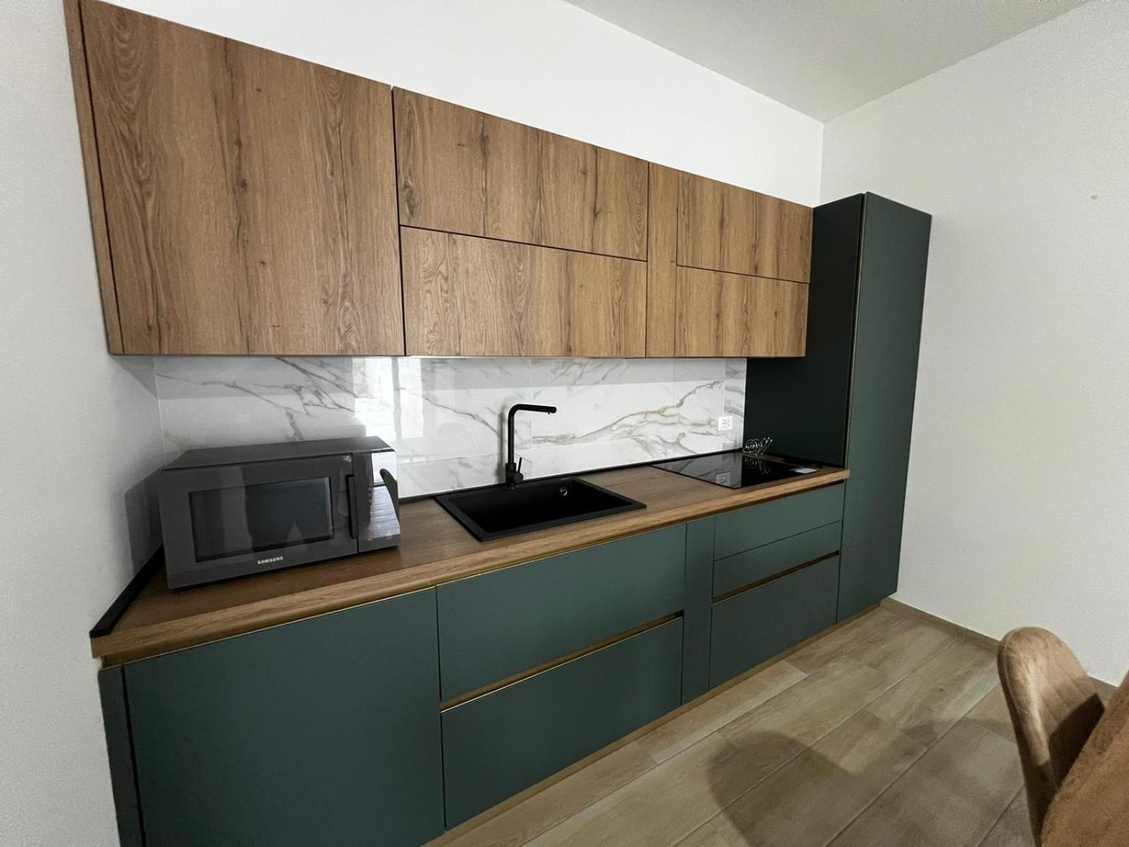 Two-Bedroom House photo 3