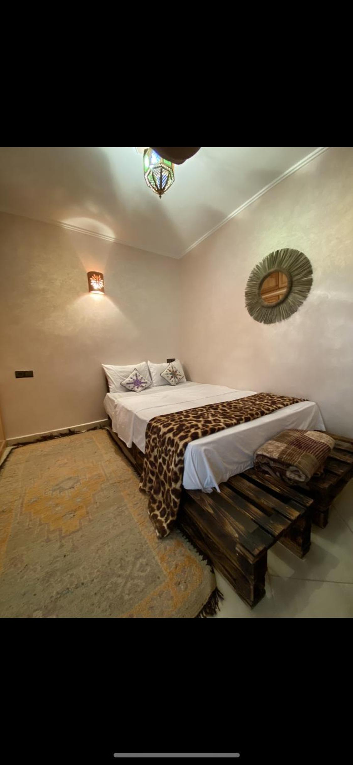 Double Room with Shared Bathroom photo 2