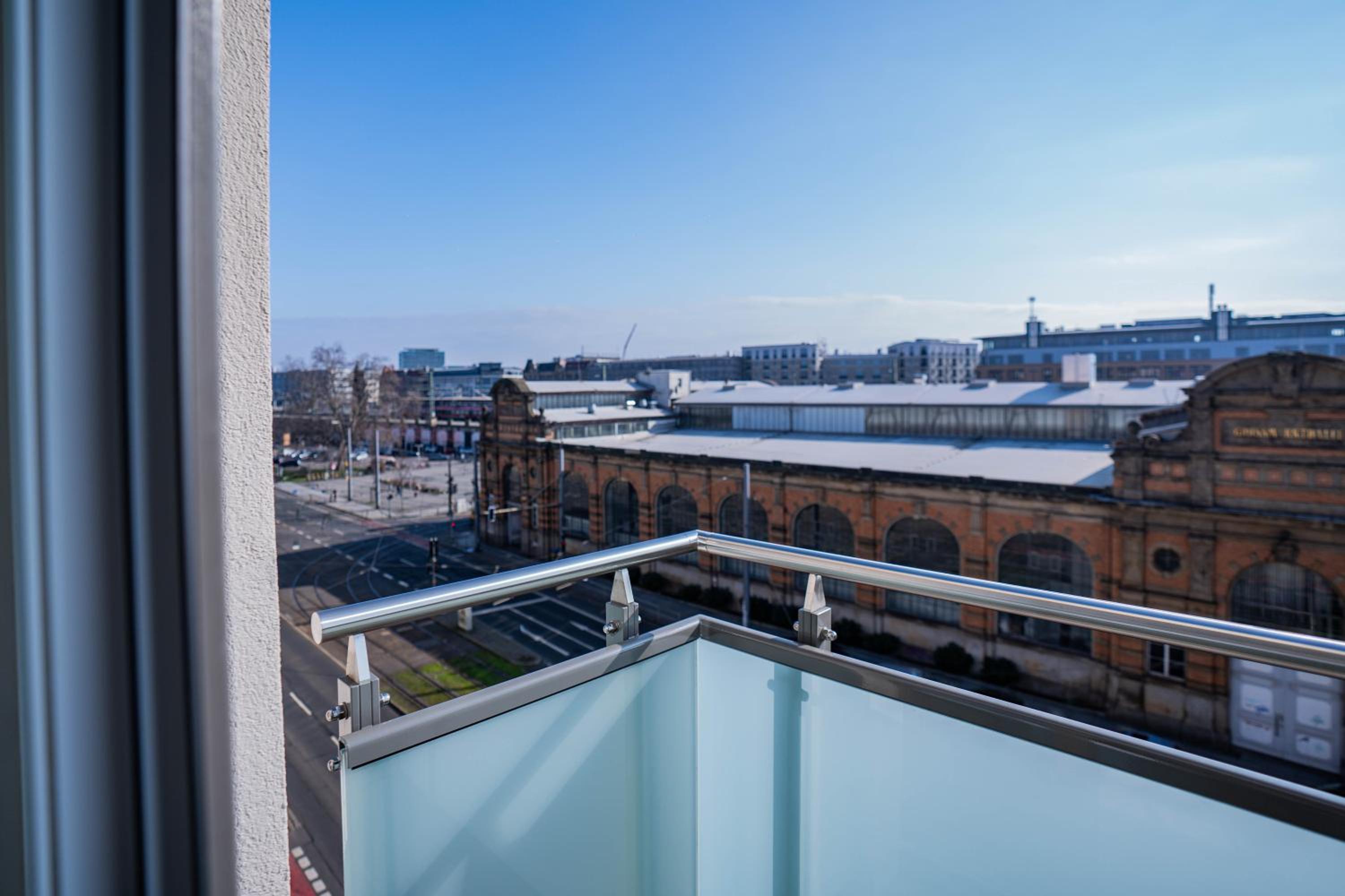 Superior Design Room with Balcony
