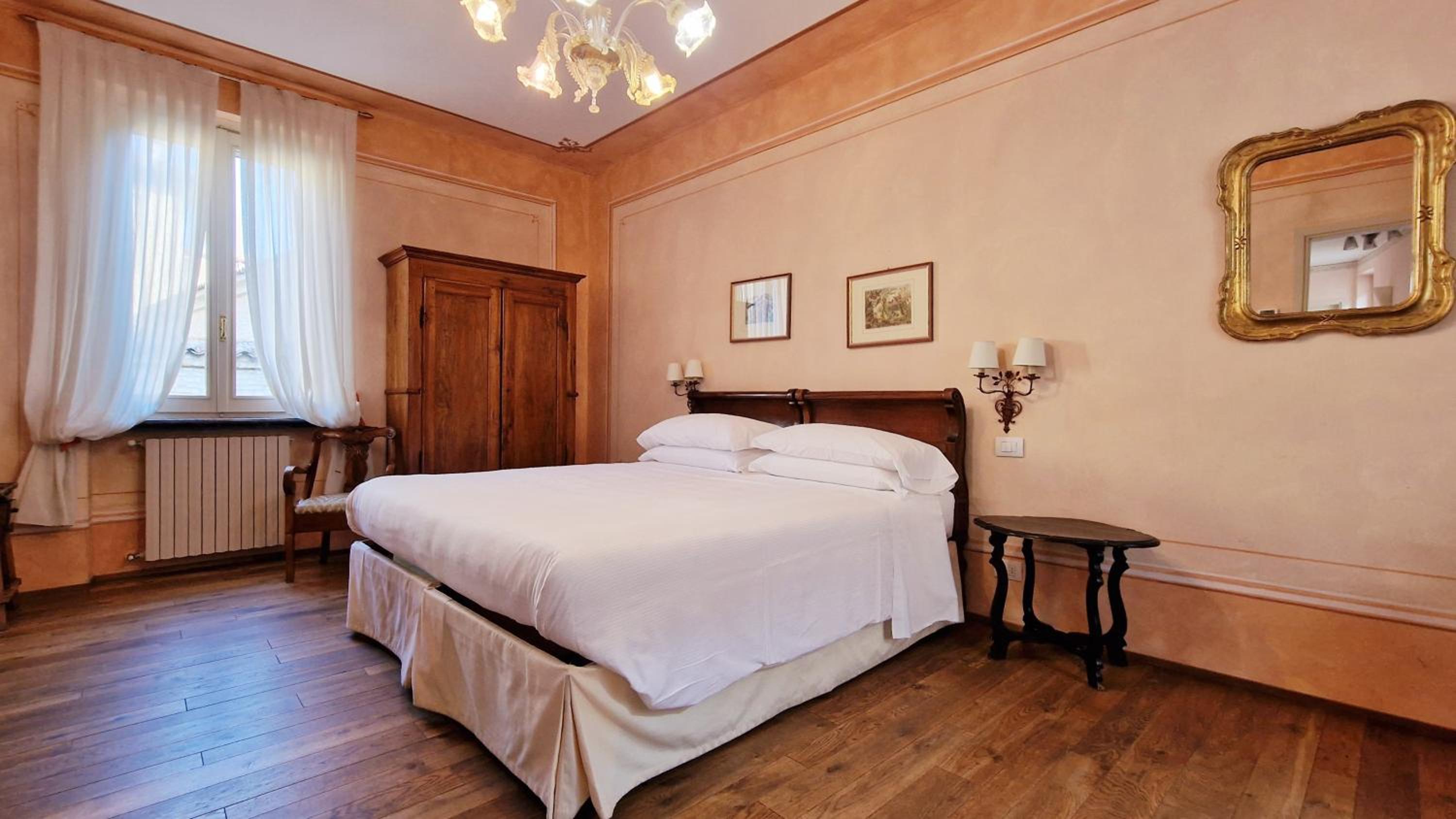 Double or Twin Room with Private Bathroom photo 2
