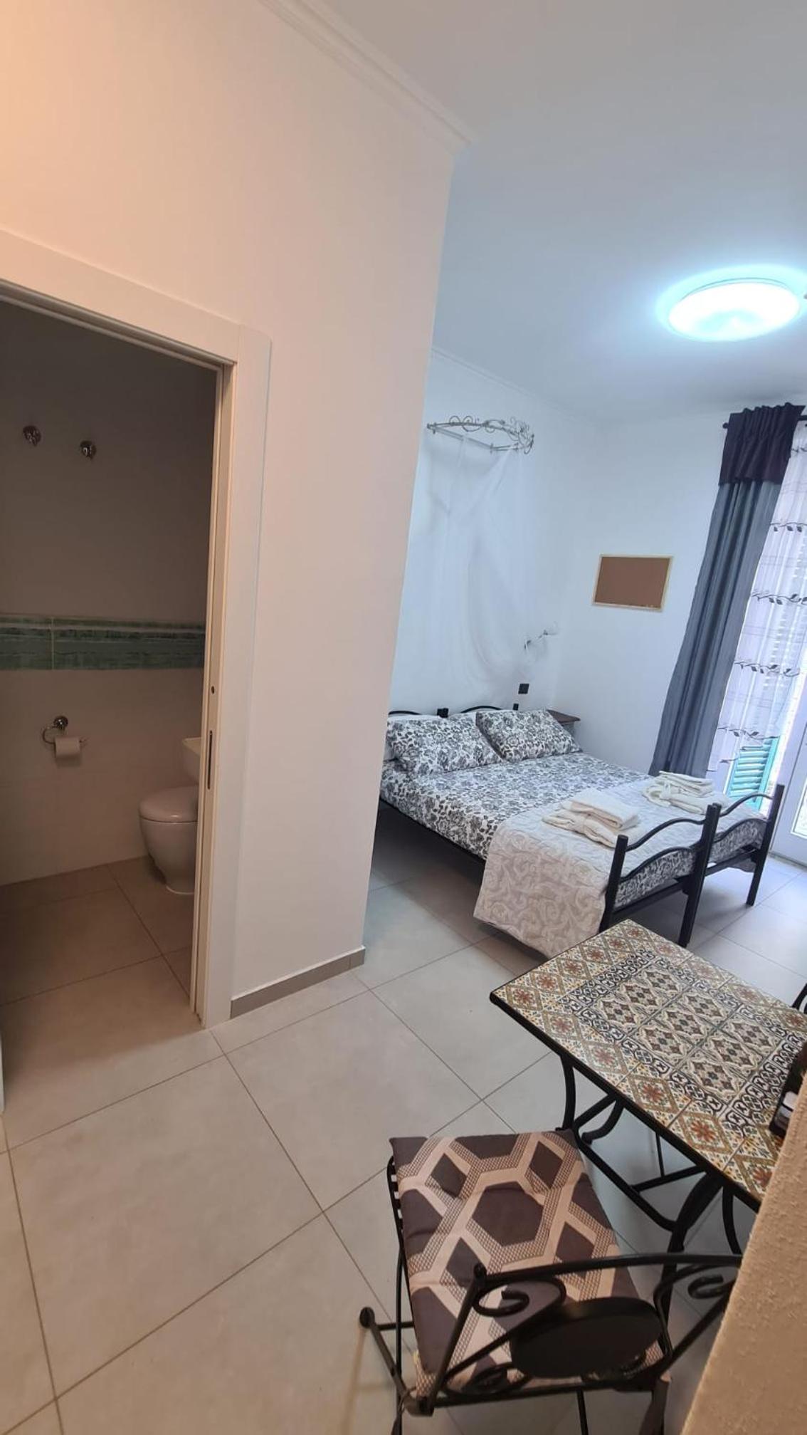 Double Room With Private Bathroom