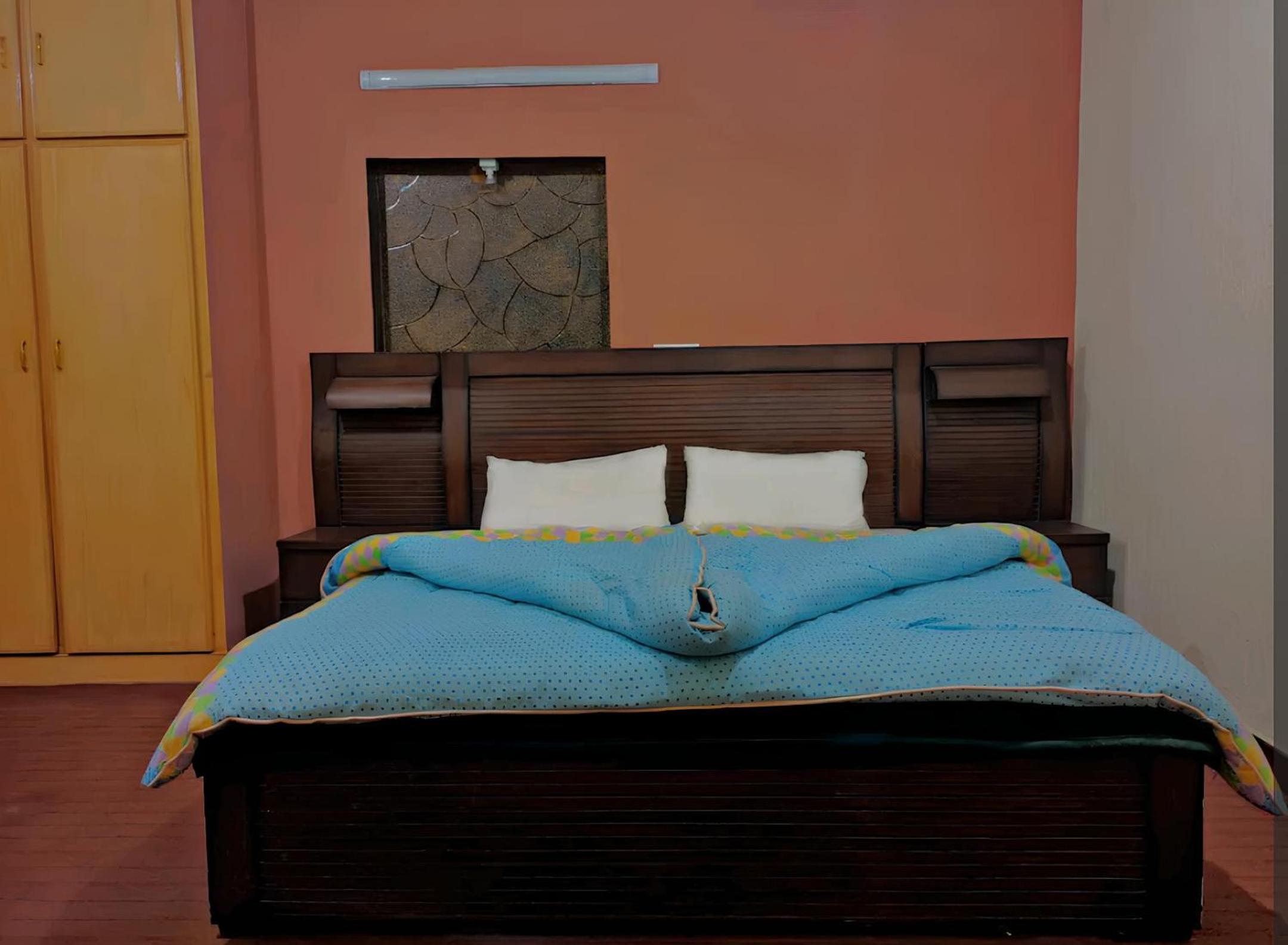Budget Triple Room
