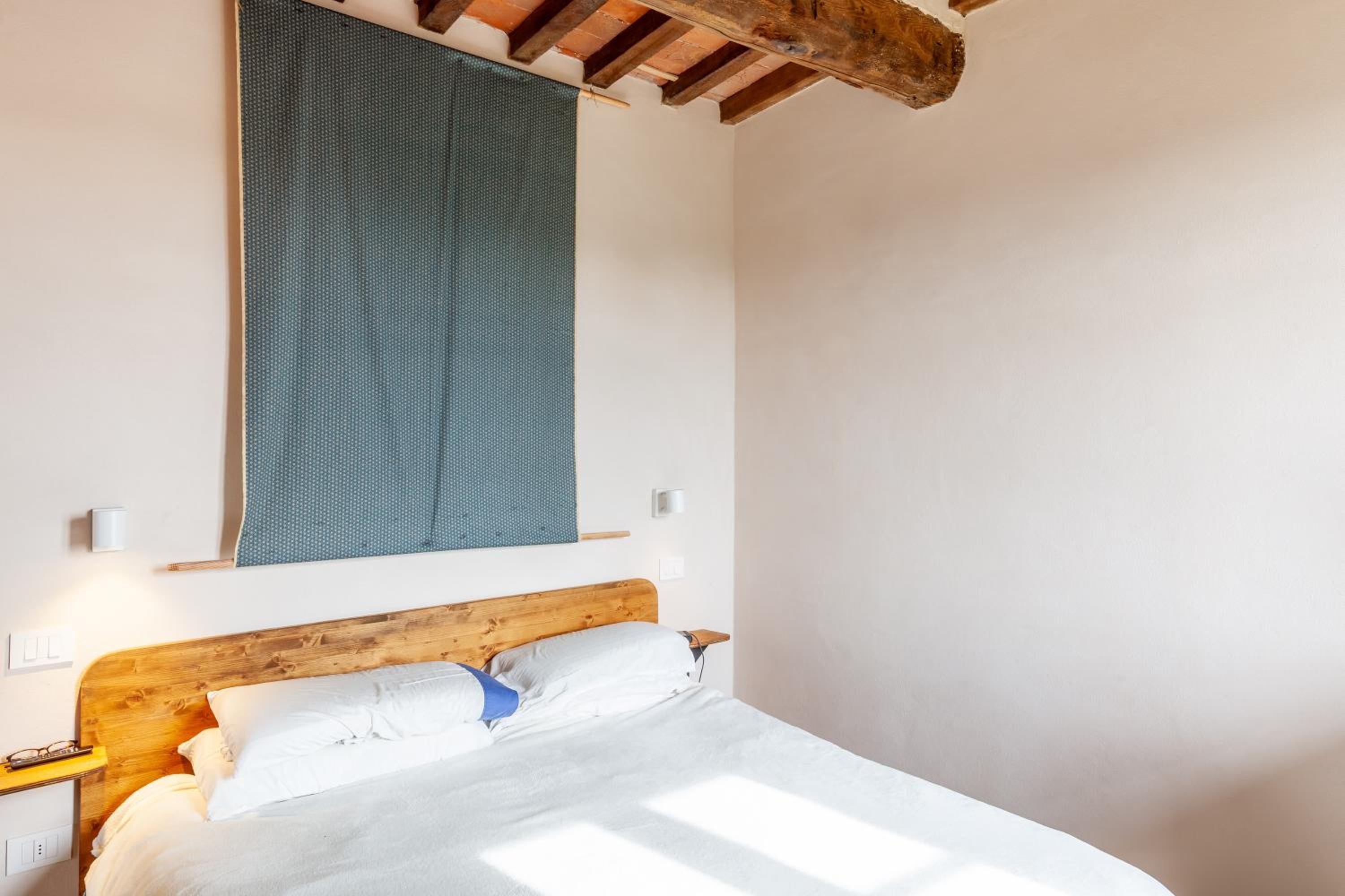 One-Bedroom Apartment with Garden View photo 2