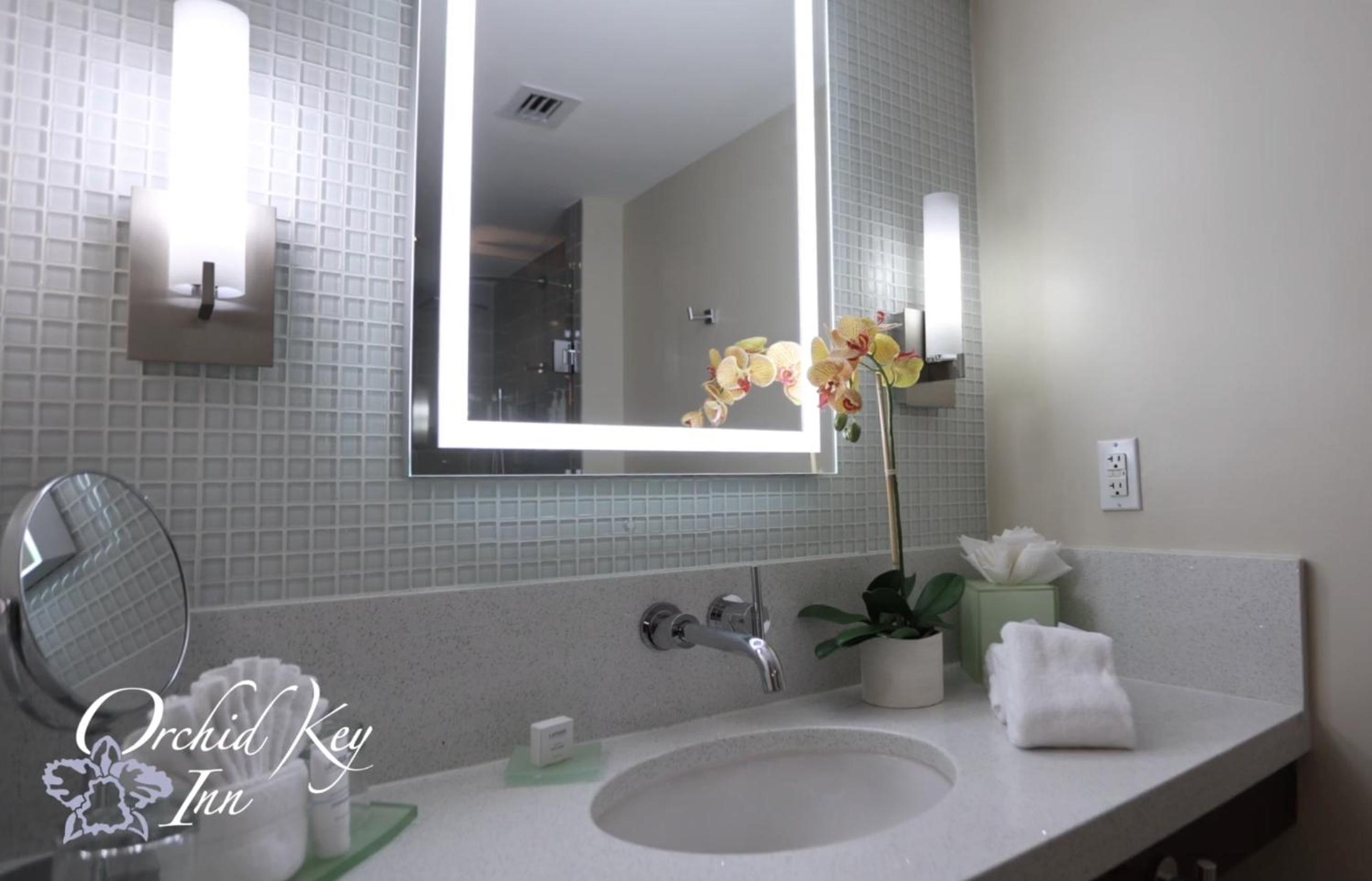 Deluxe King Room - Photo 2