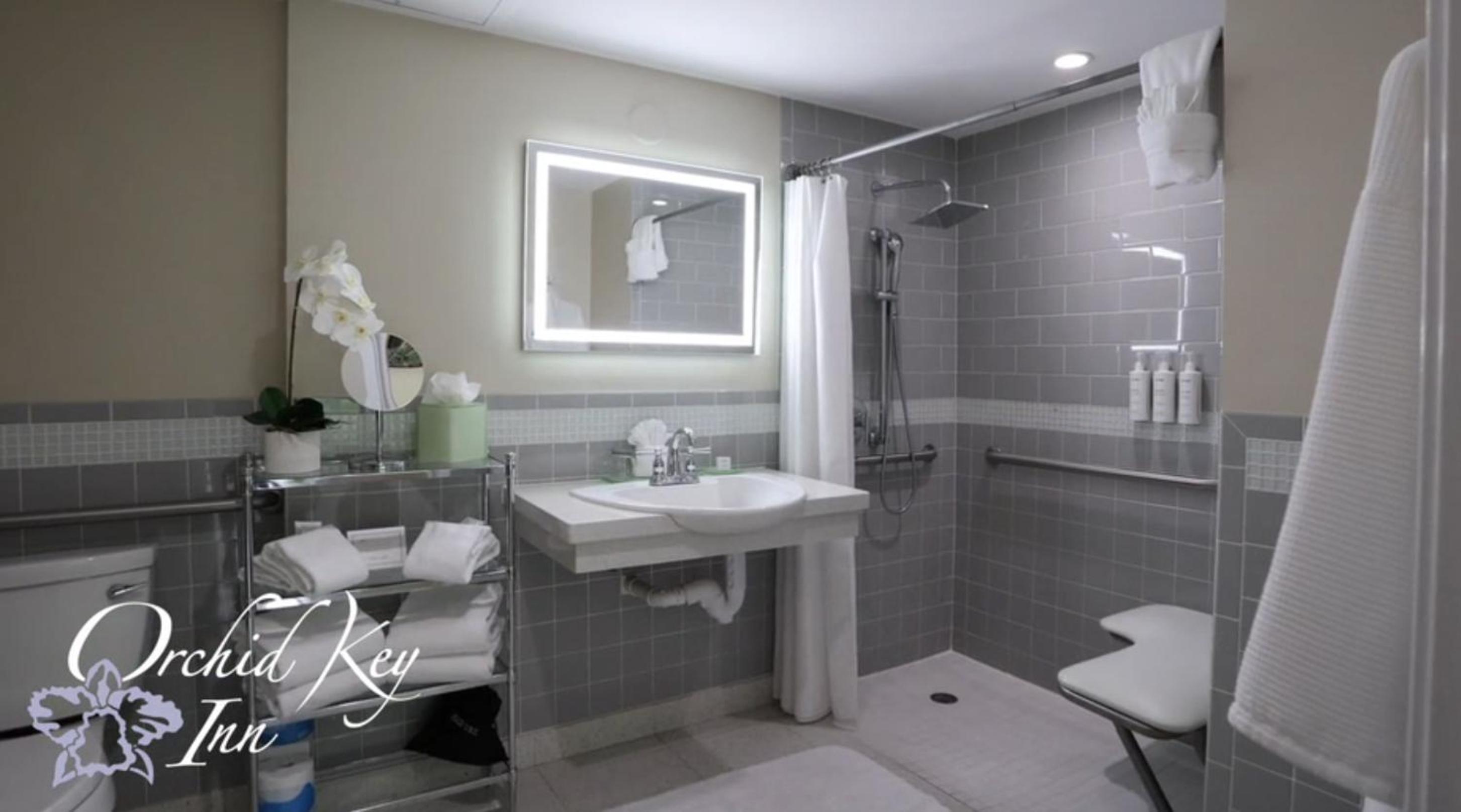 Deluxe Queen Room - Disability Access - Photo 15