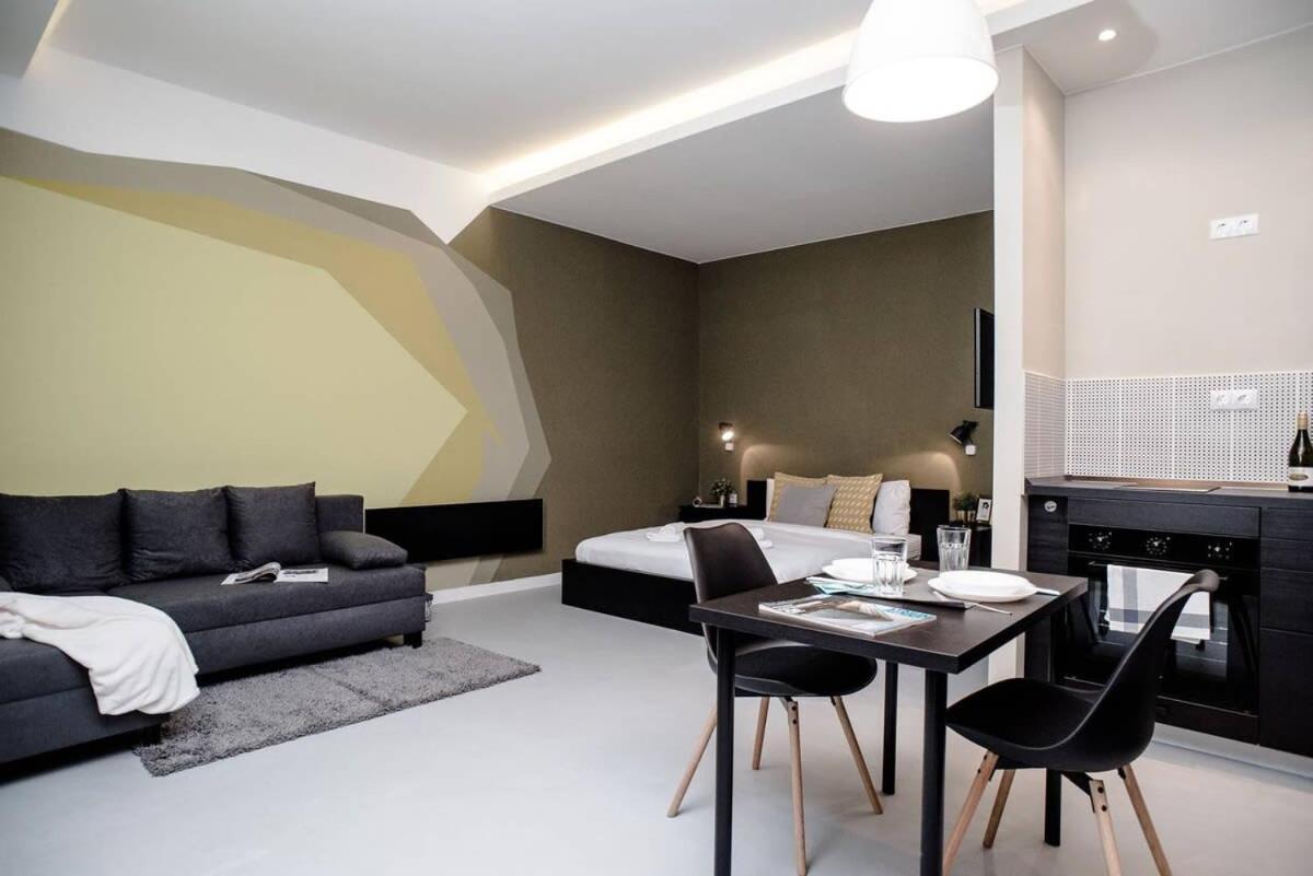 Apartment - Photo 1