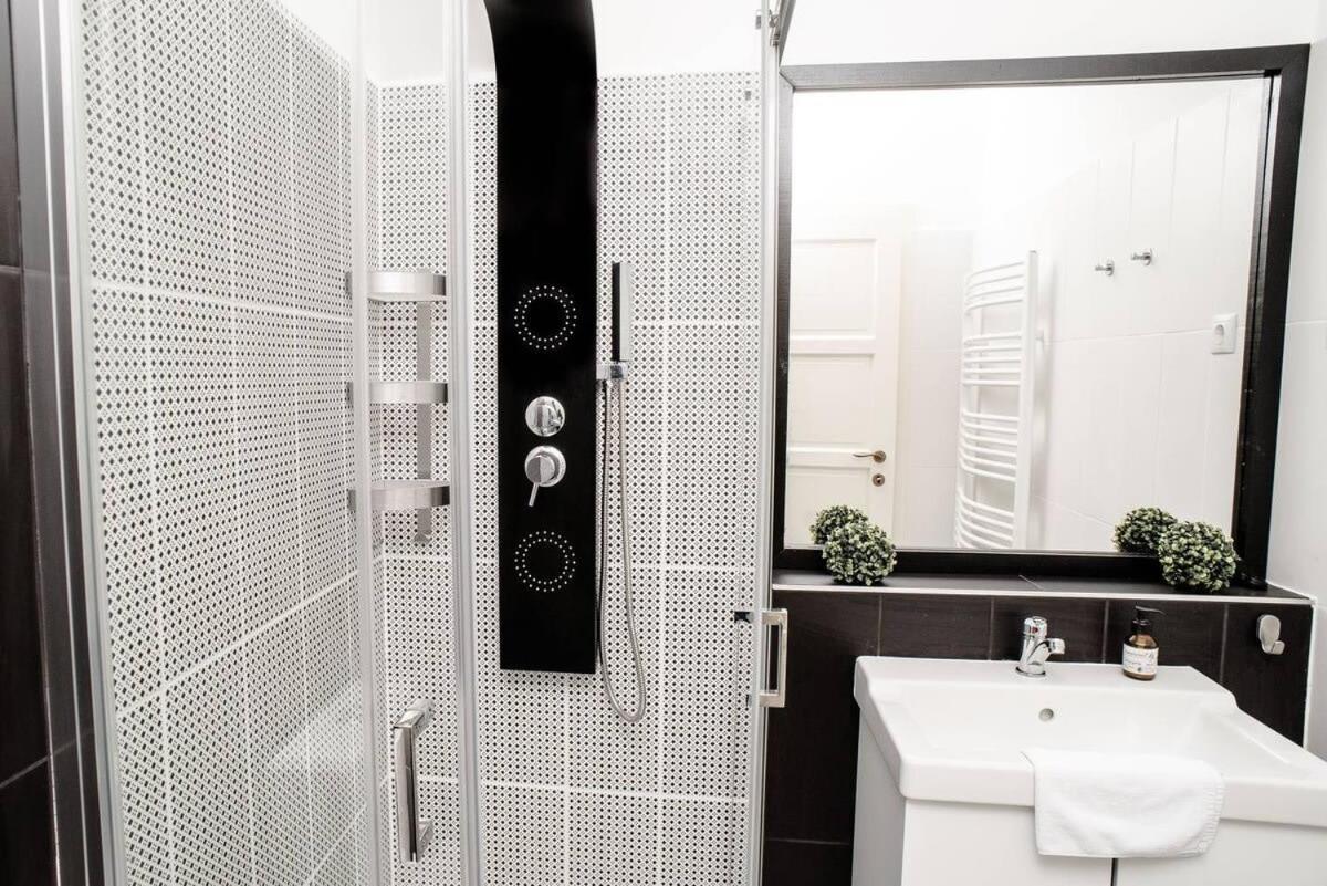 Apartment - Photo 24