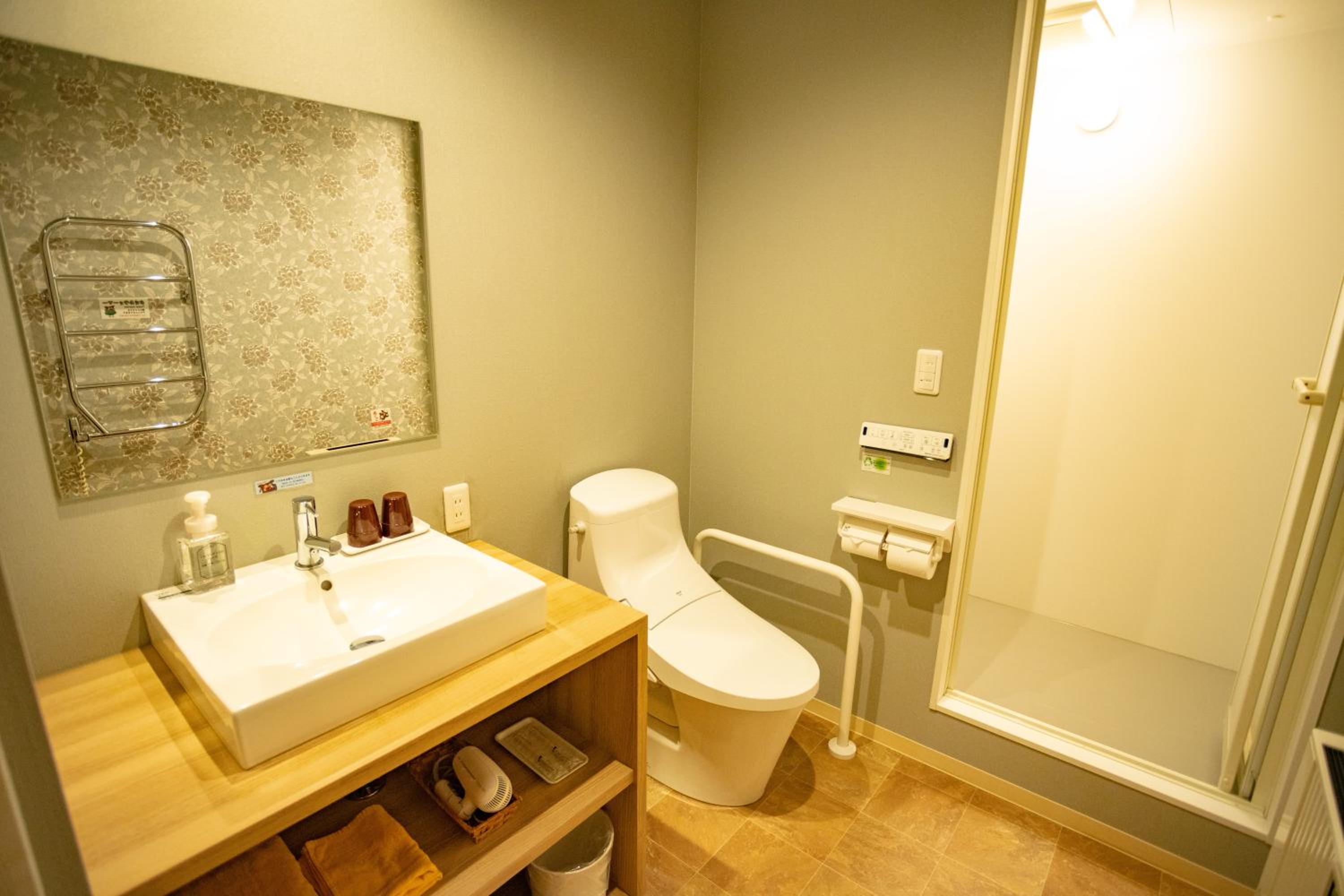 Twin Room with Tatami Area - Non-Smoking photo 3