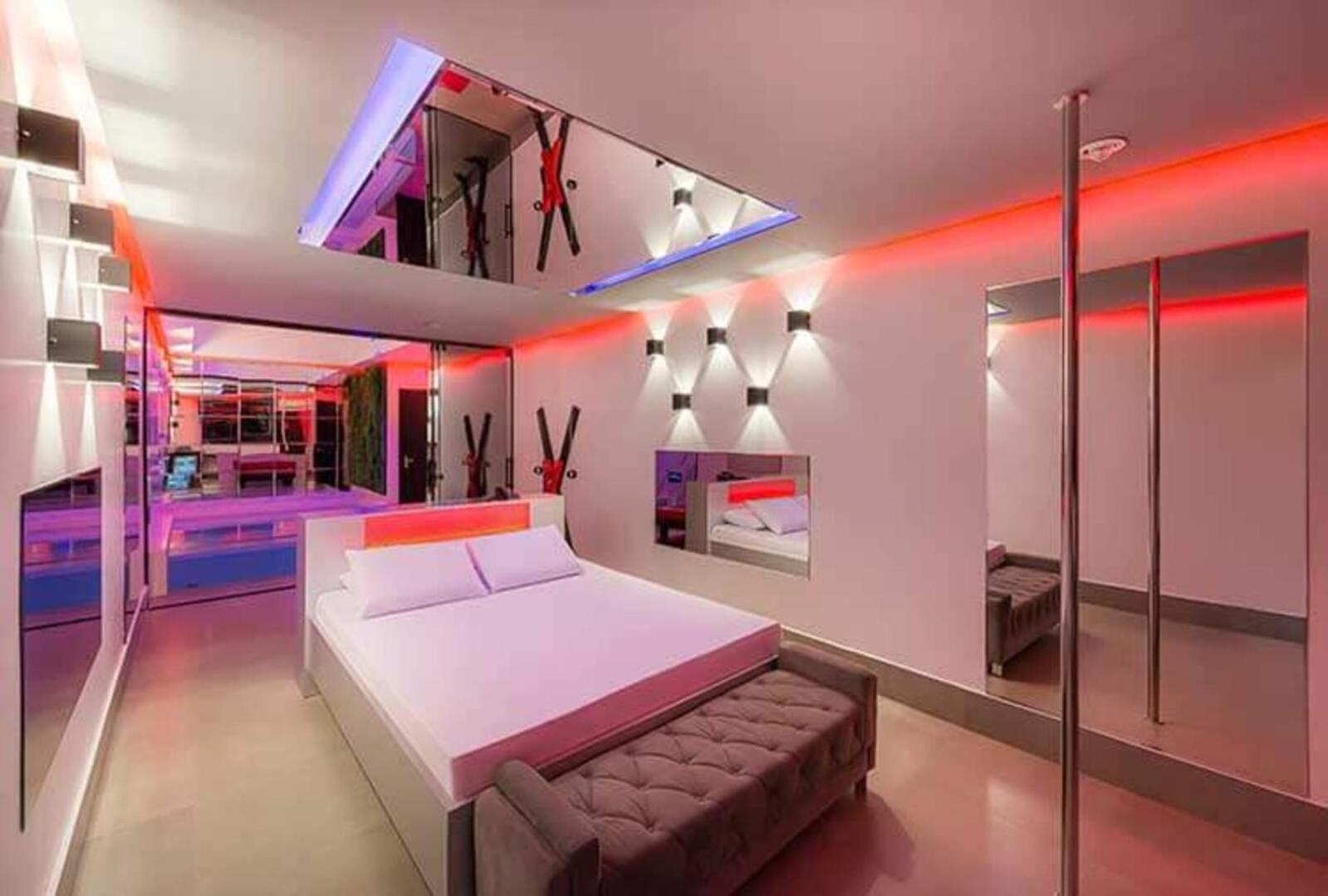 Junior Suite with Private Pool photo 2