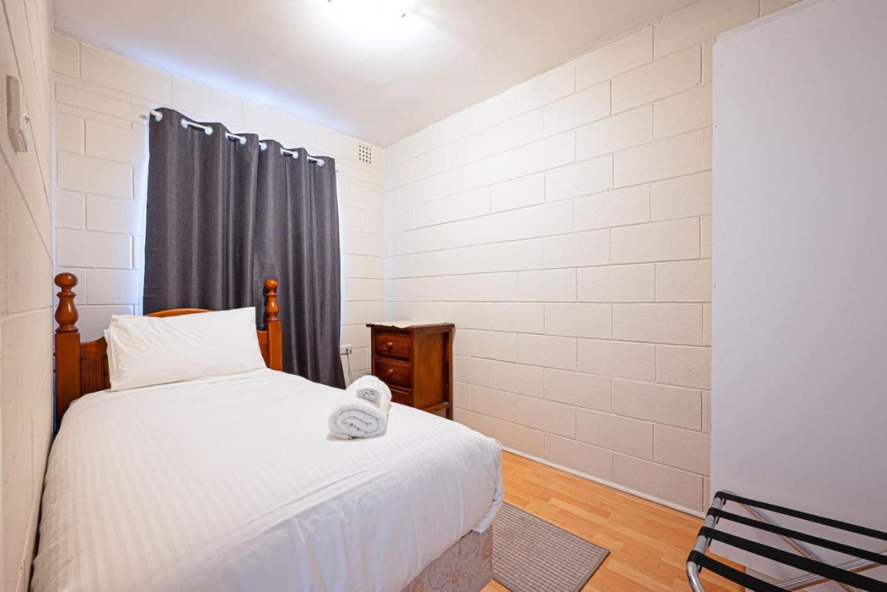 Two-Bedroom Deluxe Apartment photo 2