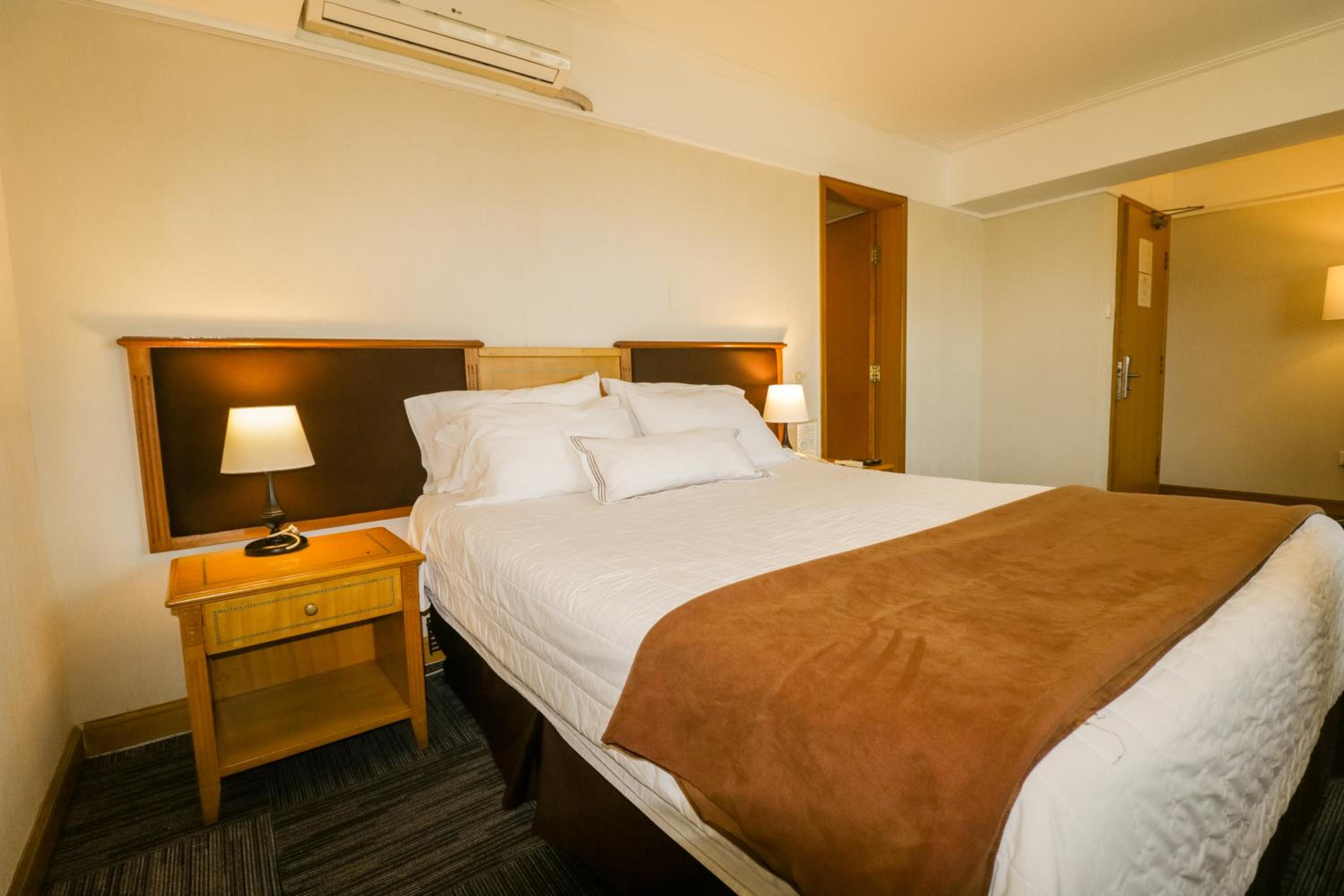 Double Room - Photo 4