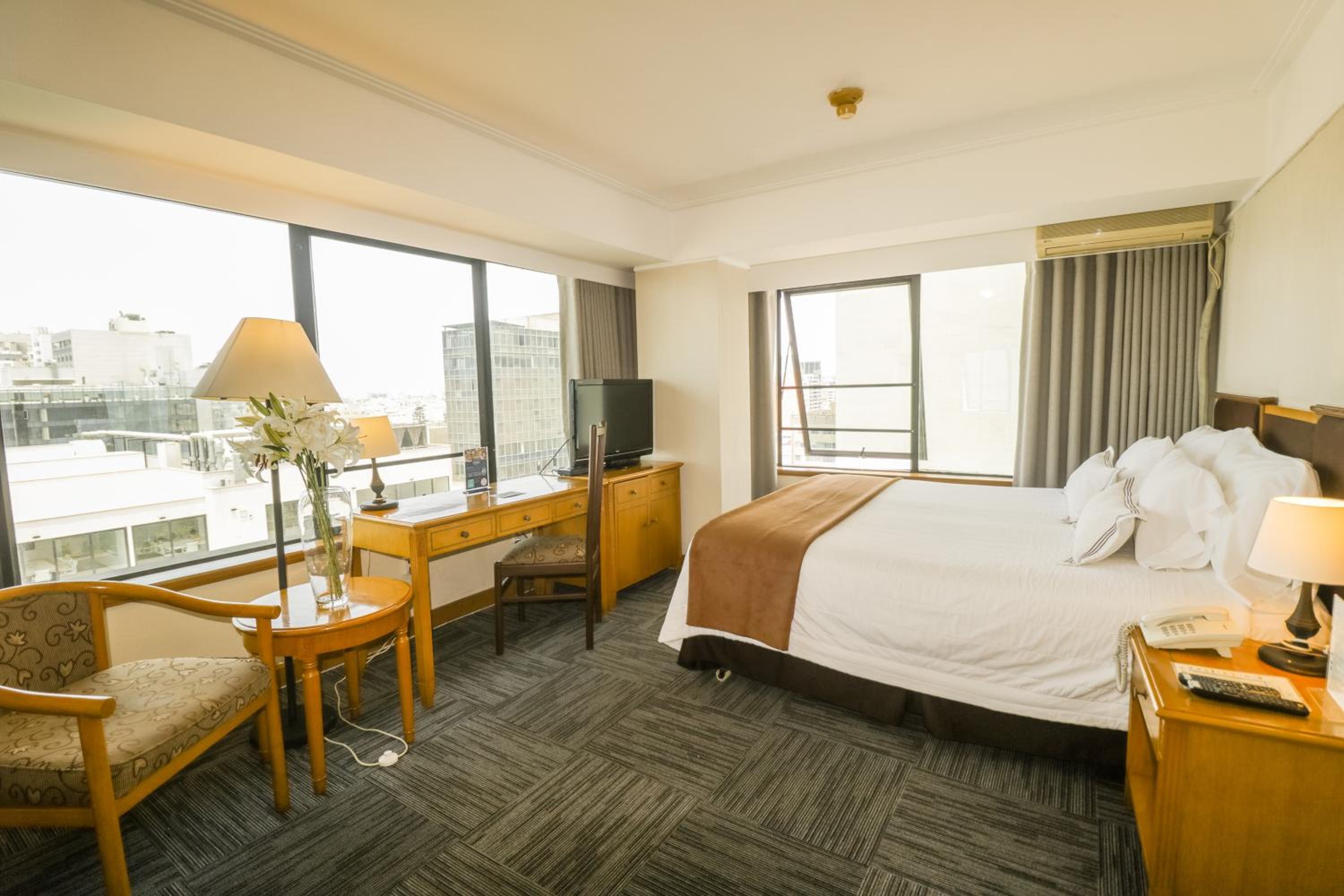 Double Room - Photo 2