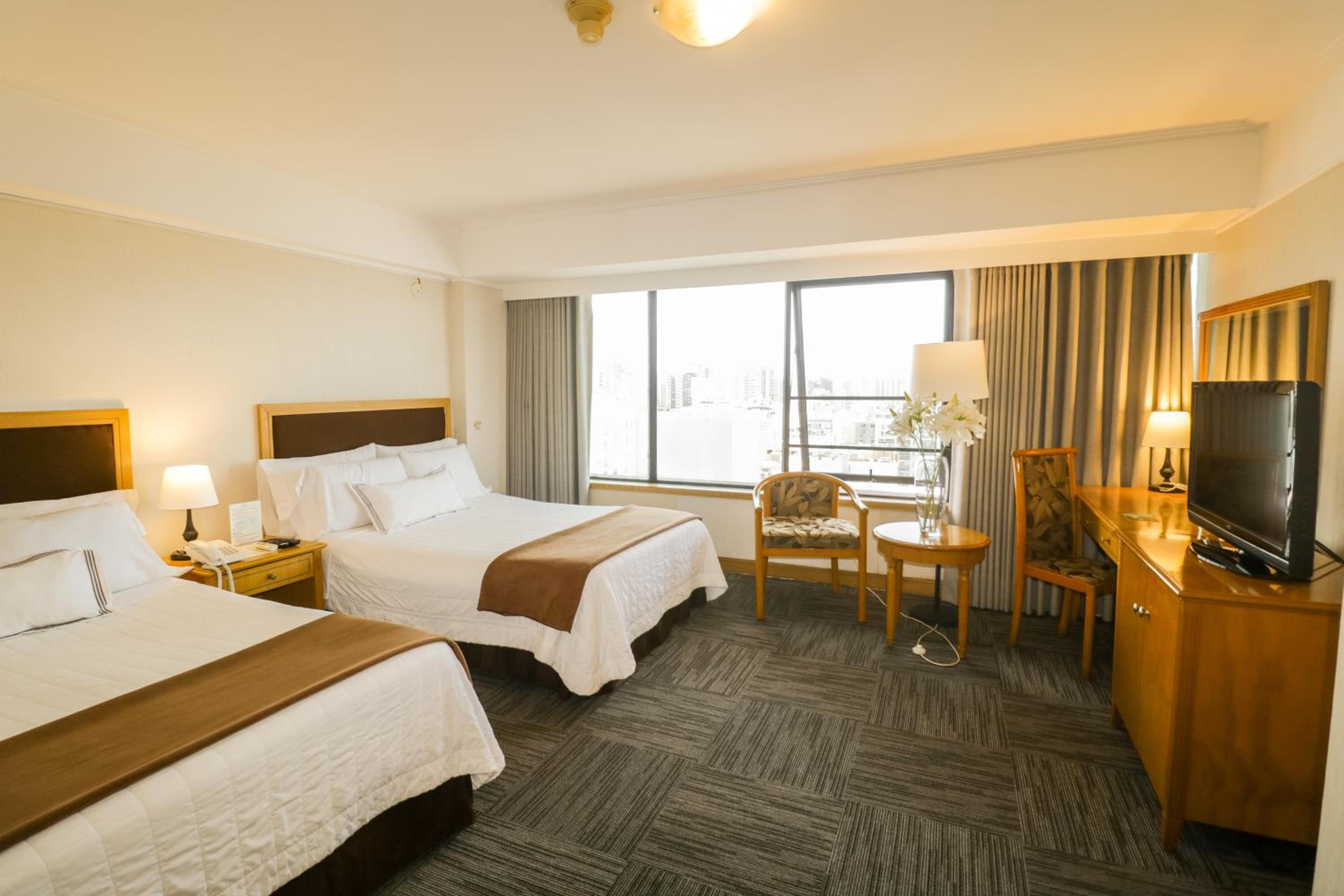 Twin Room - Photo 3