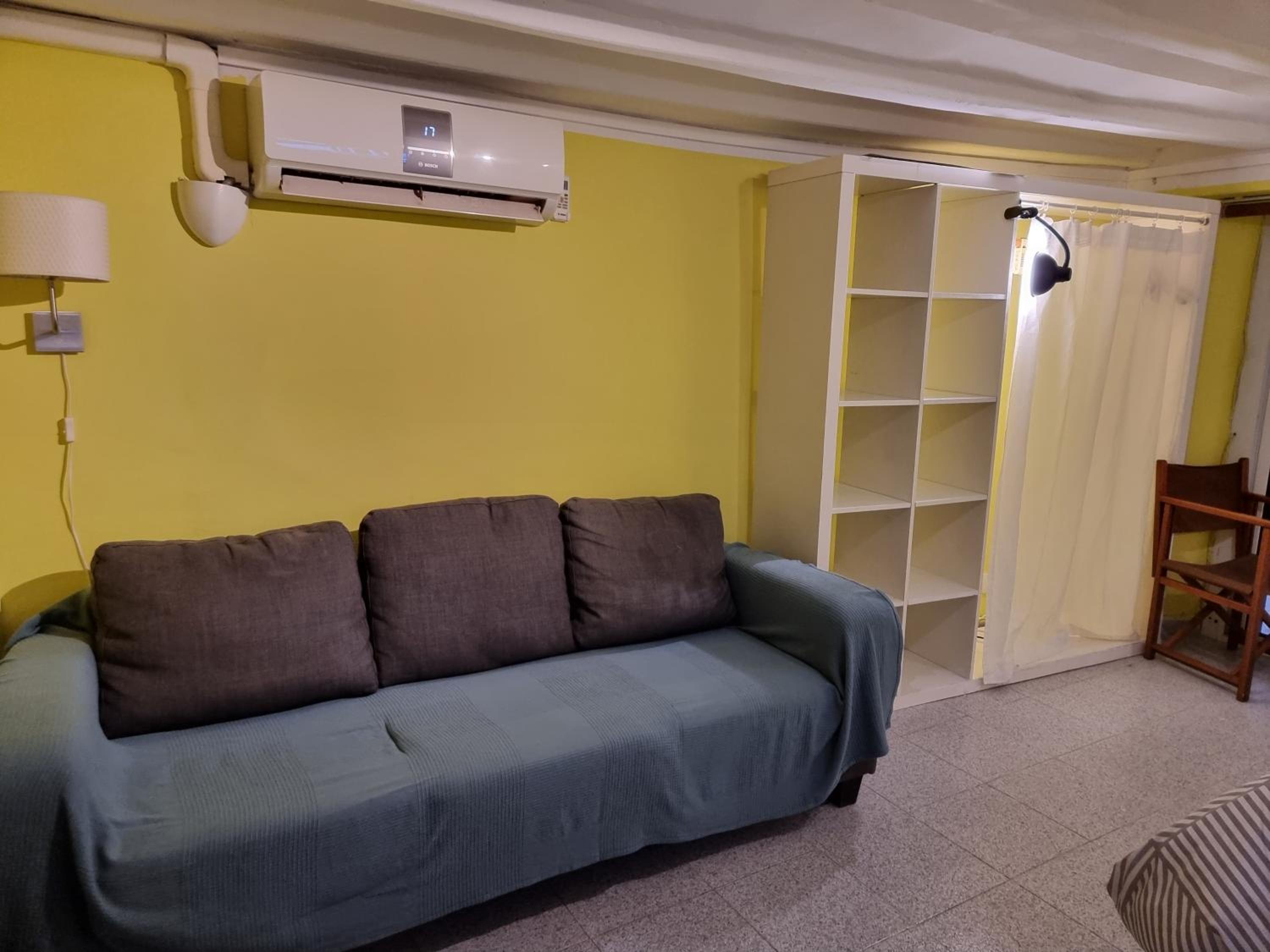 One-Bedroom Apartment photo 3
